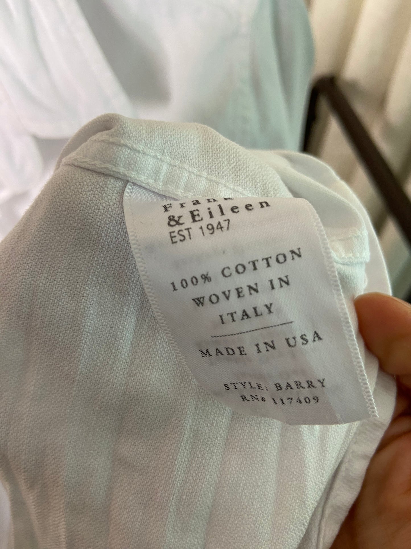 Frank and Eileen Barry Shirt size S
