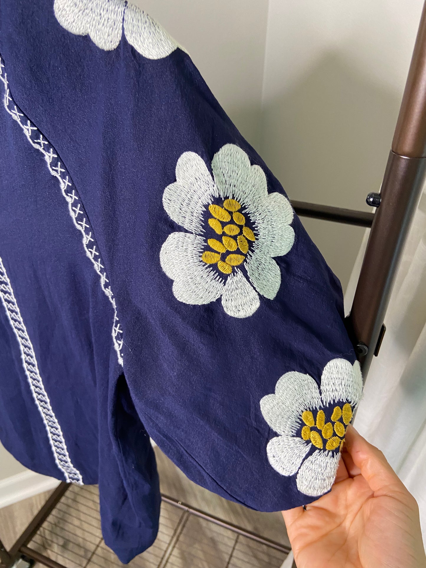 THML Floral Puff Sleeve Top size XS