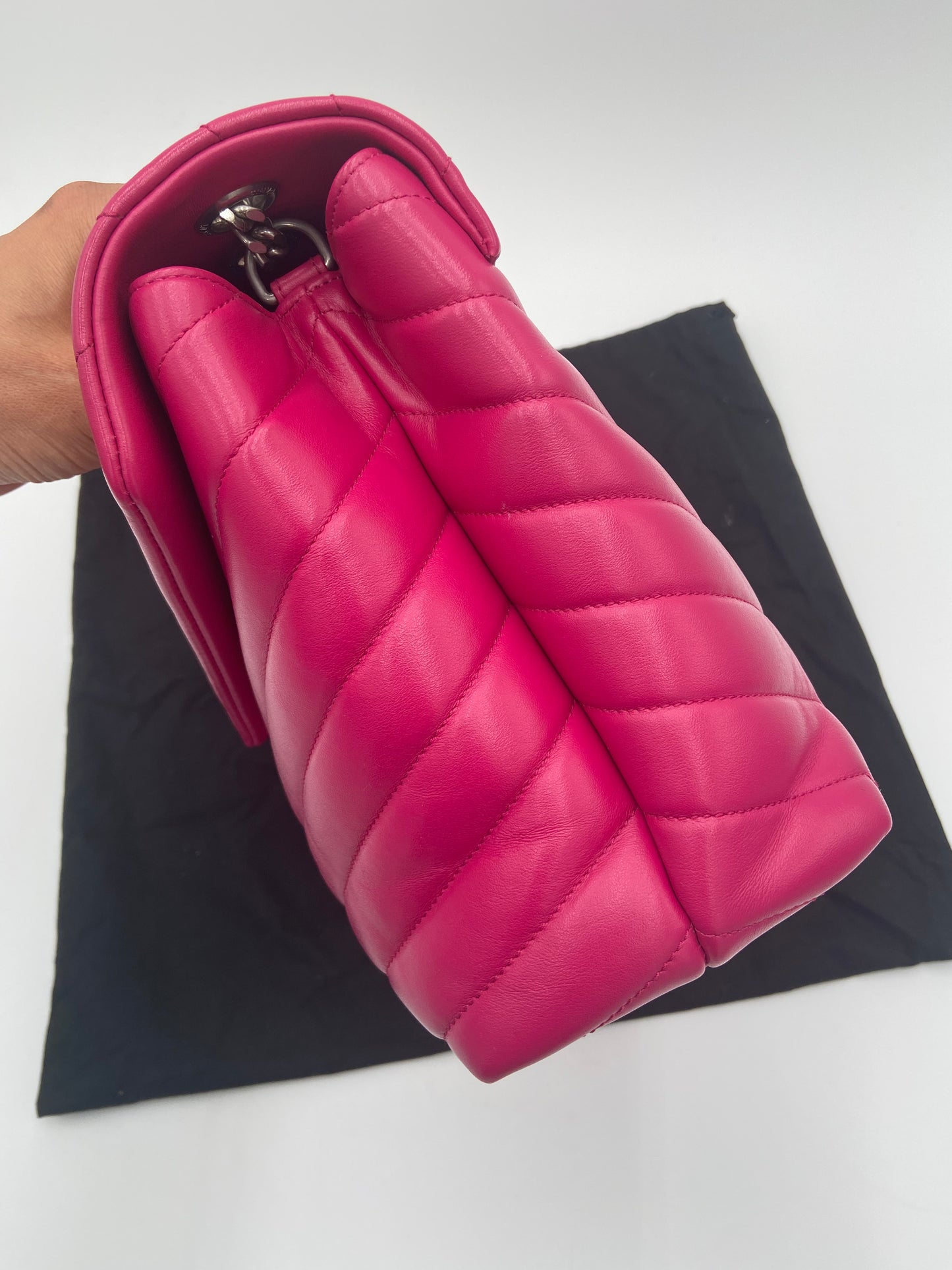 YSL Medium Loulou Calfskin Leather Shoulder Bag - Pink
