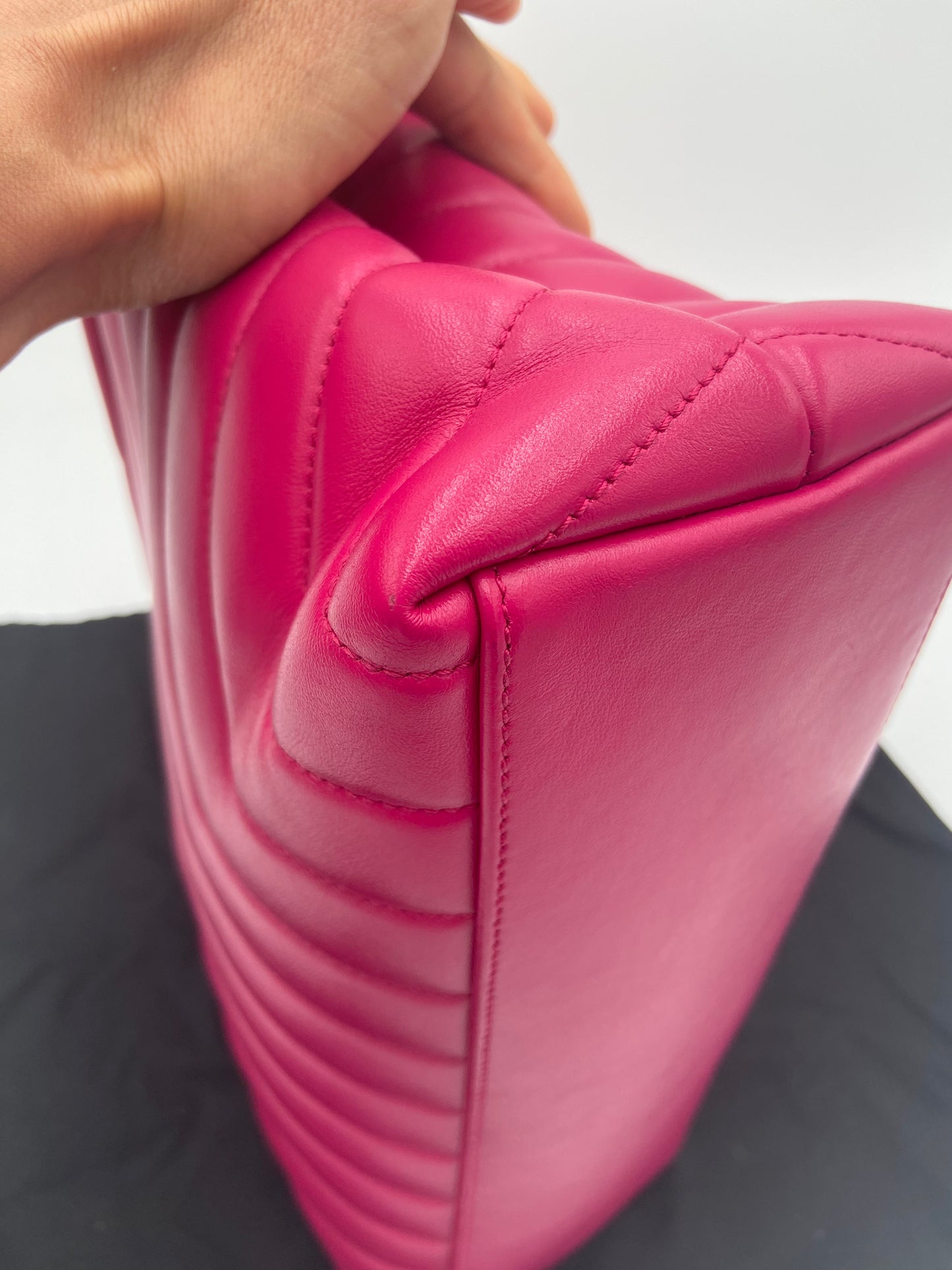 YSL Medium Loulou Calfskin Leather Shoulder Bag - Pink