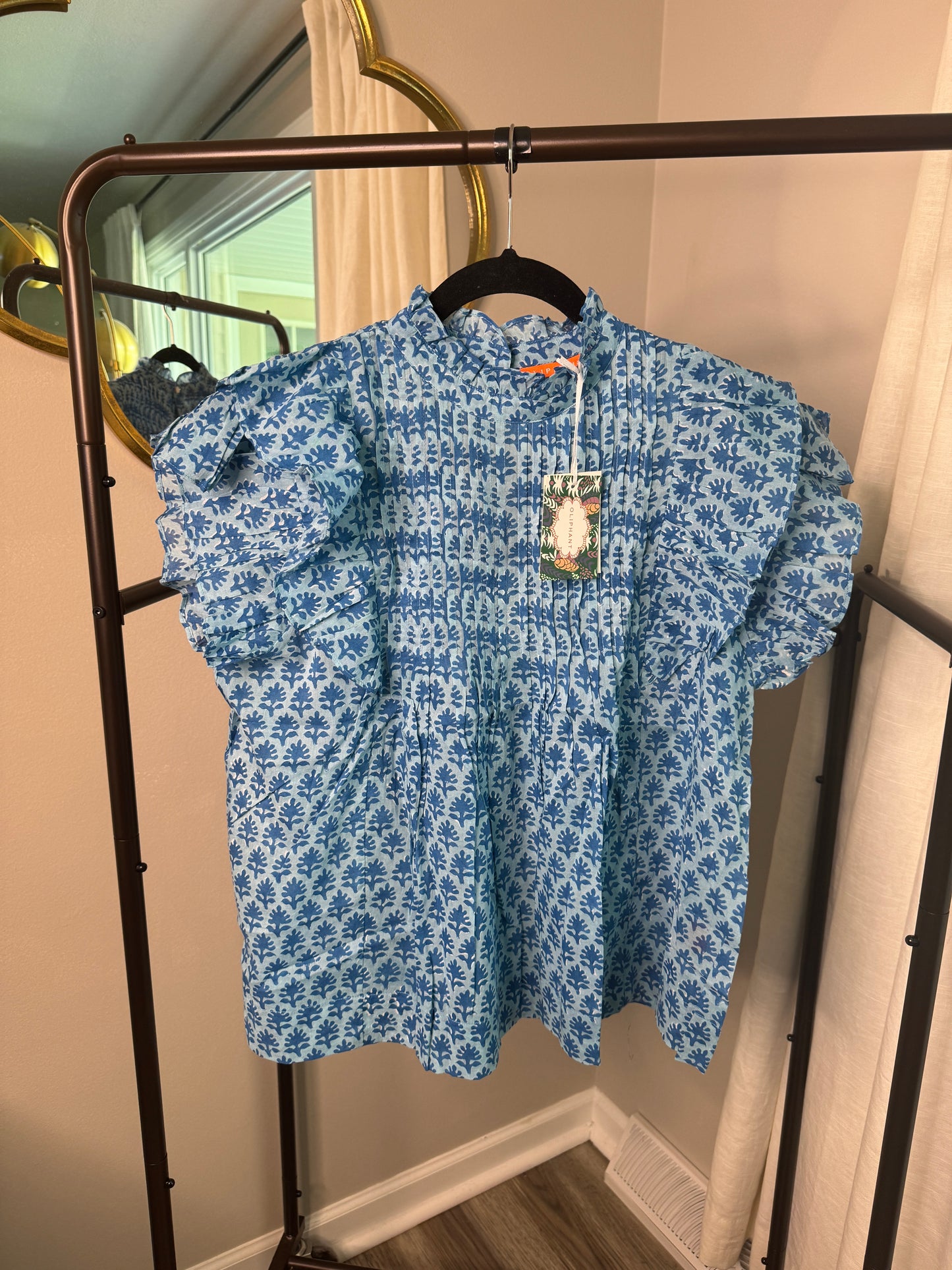 Oliphant Pintuck Ruffle Top size M