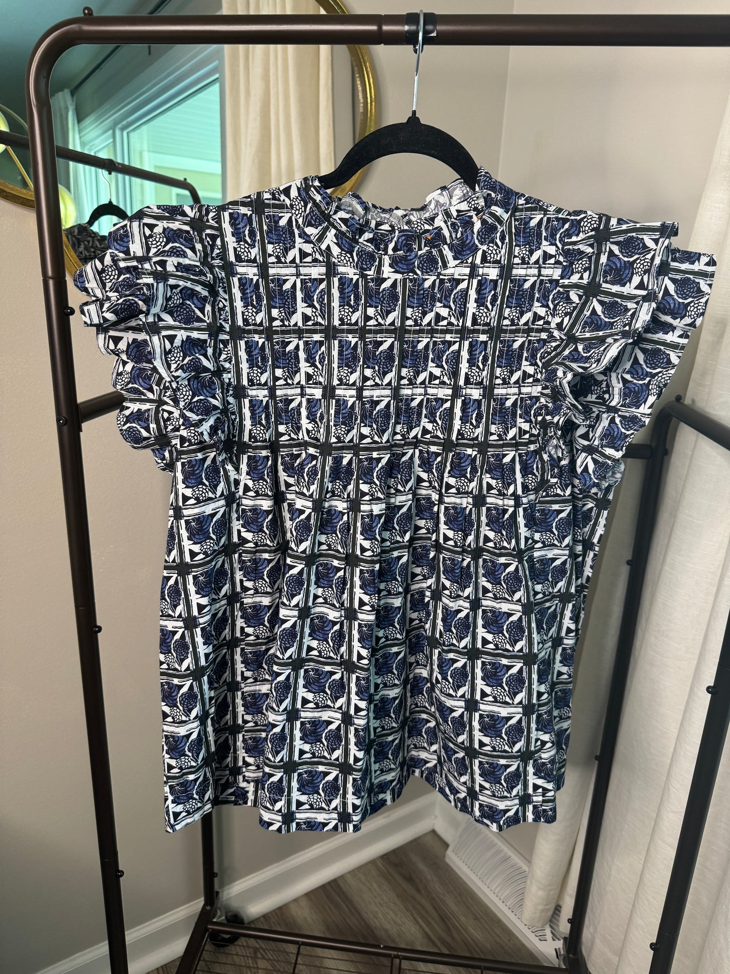 Oliphant Pintuck Ruffle Top size L