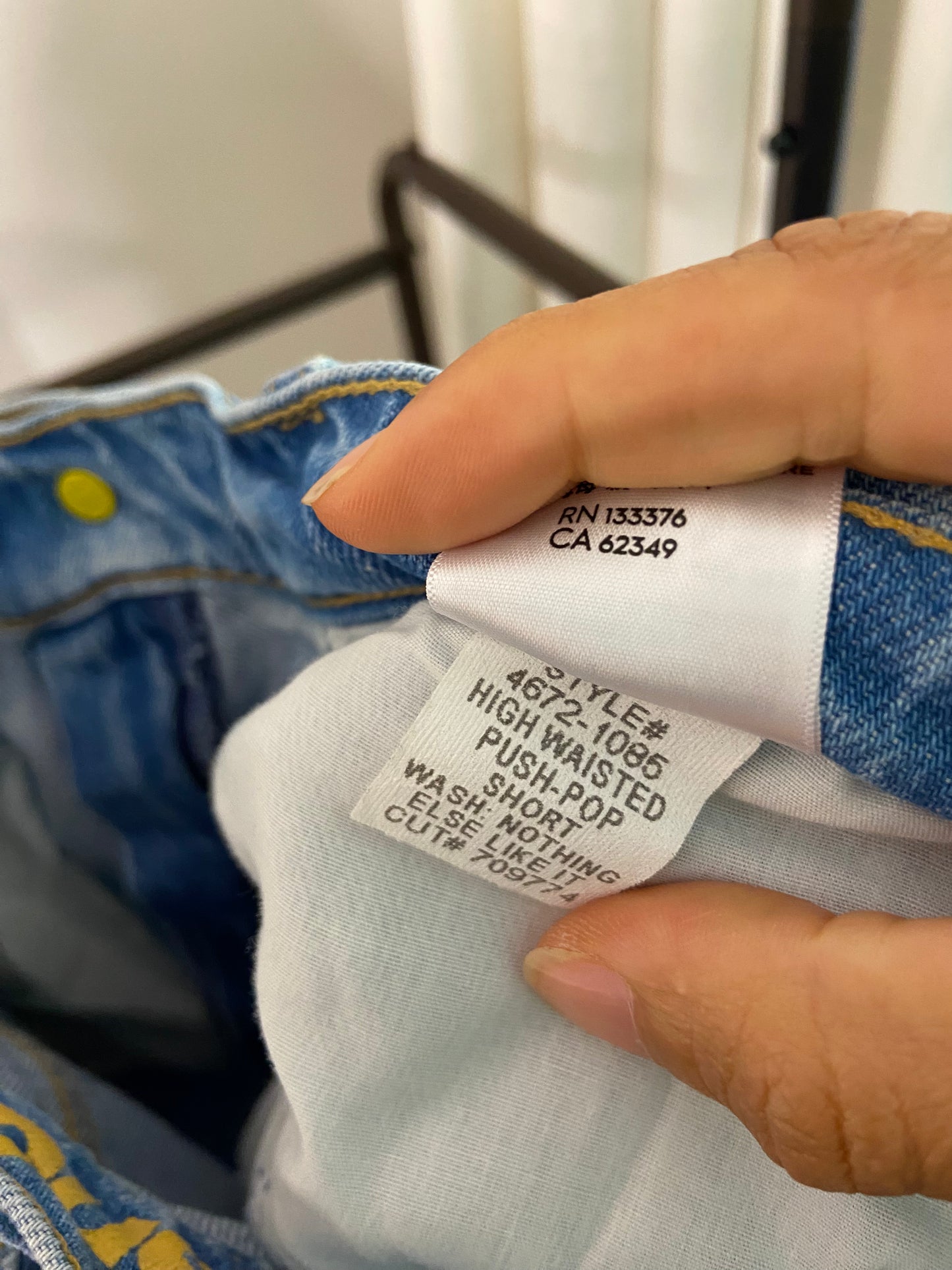 Mother SNACKS! High Waisted Push-Pop Jean Shorts size 28