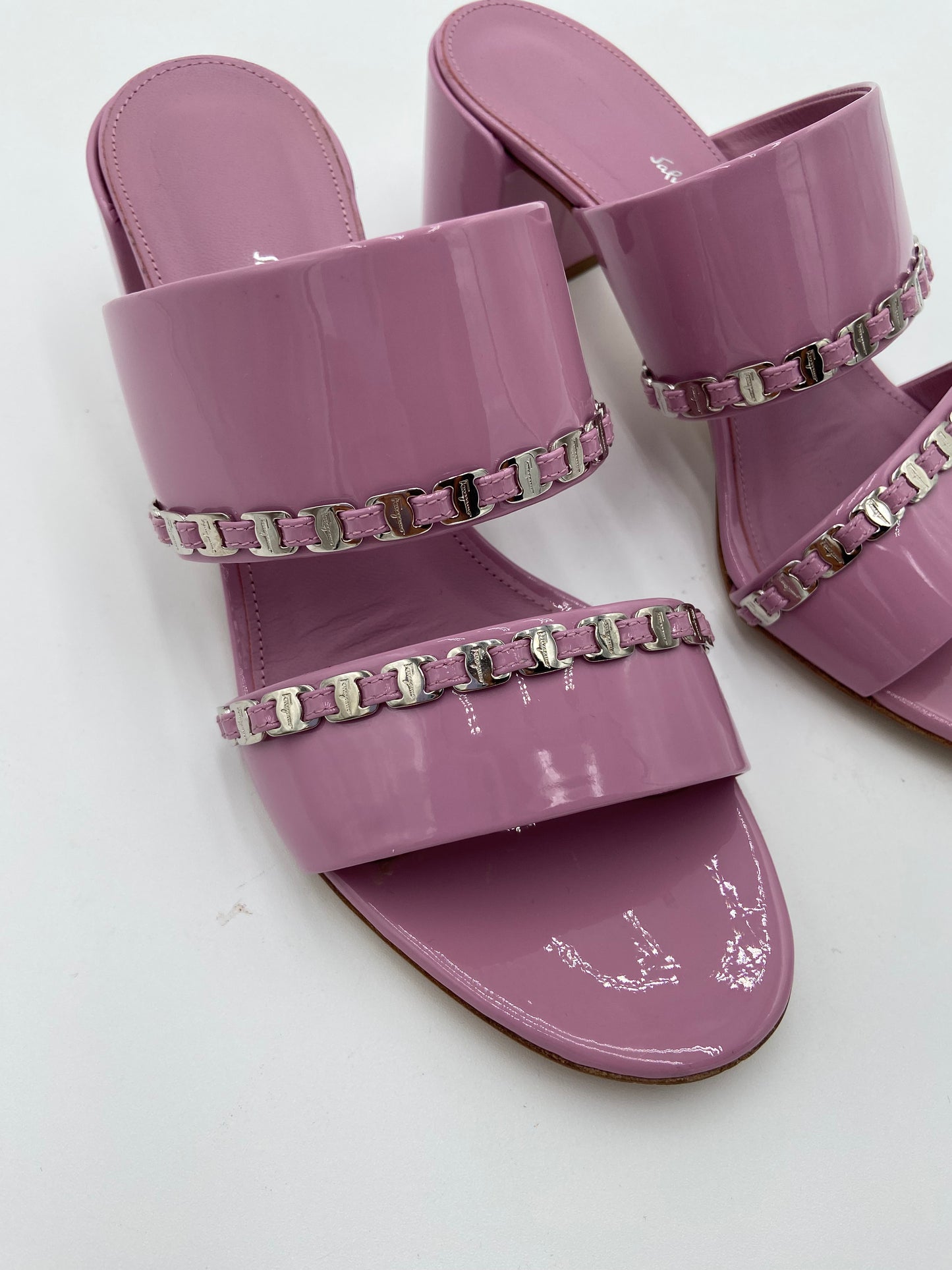 Salvatore Ferragamo Vara Chain Sandals size