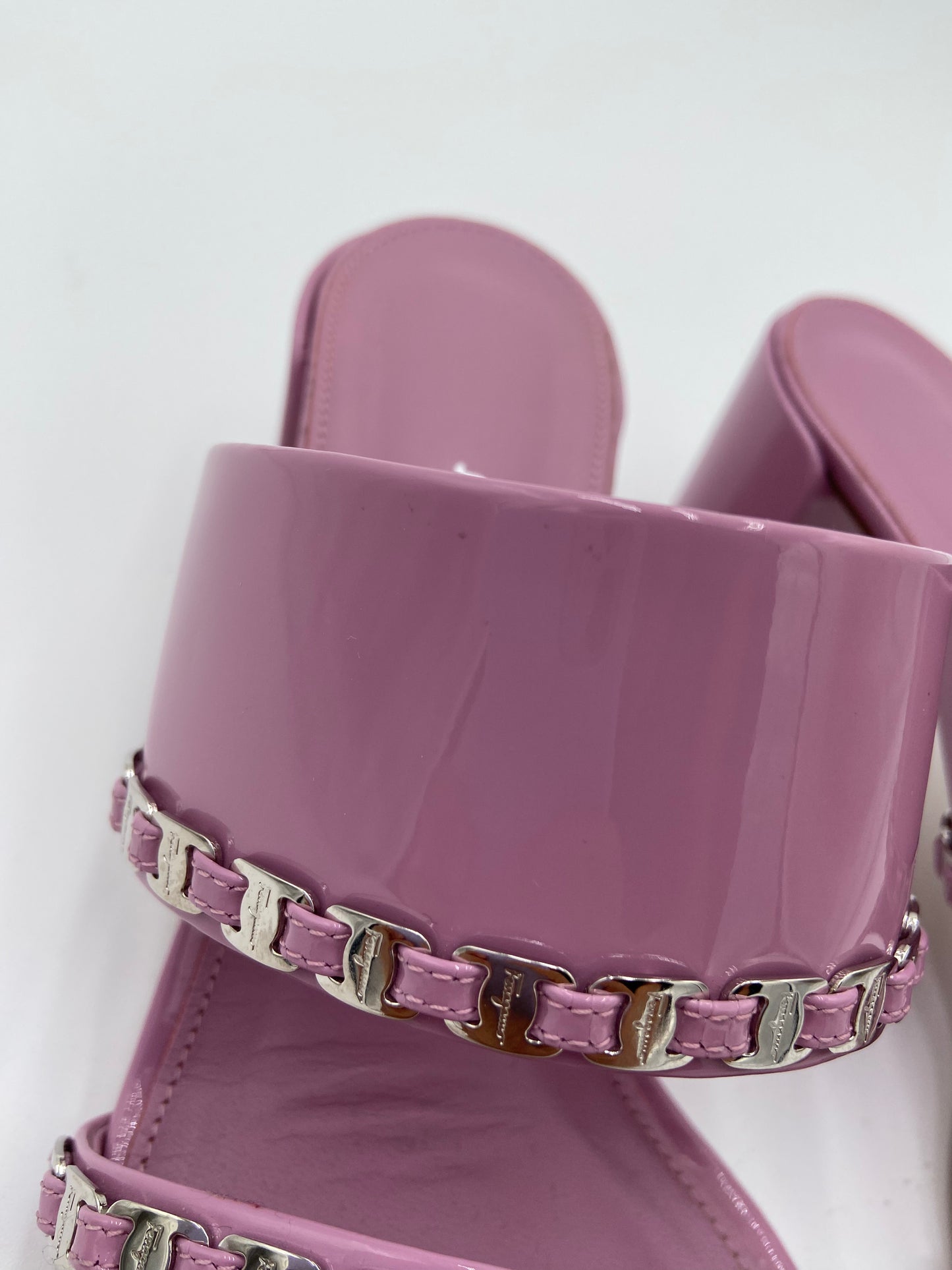 Salvatore Ferragamo Vara Chain Sandals size