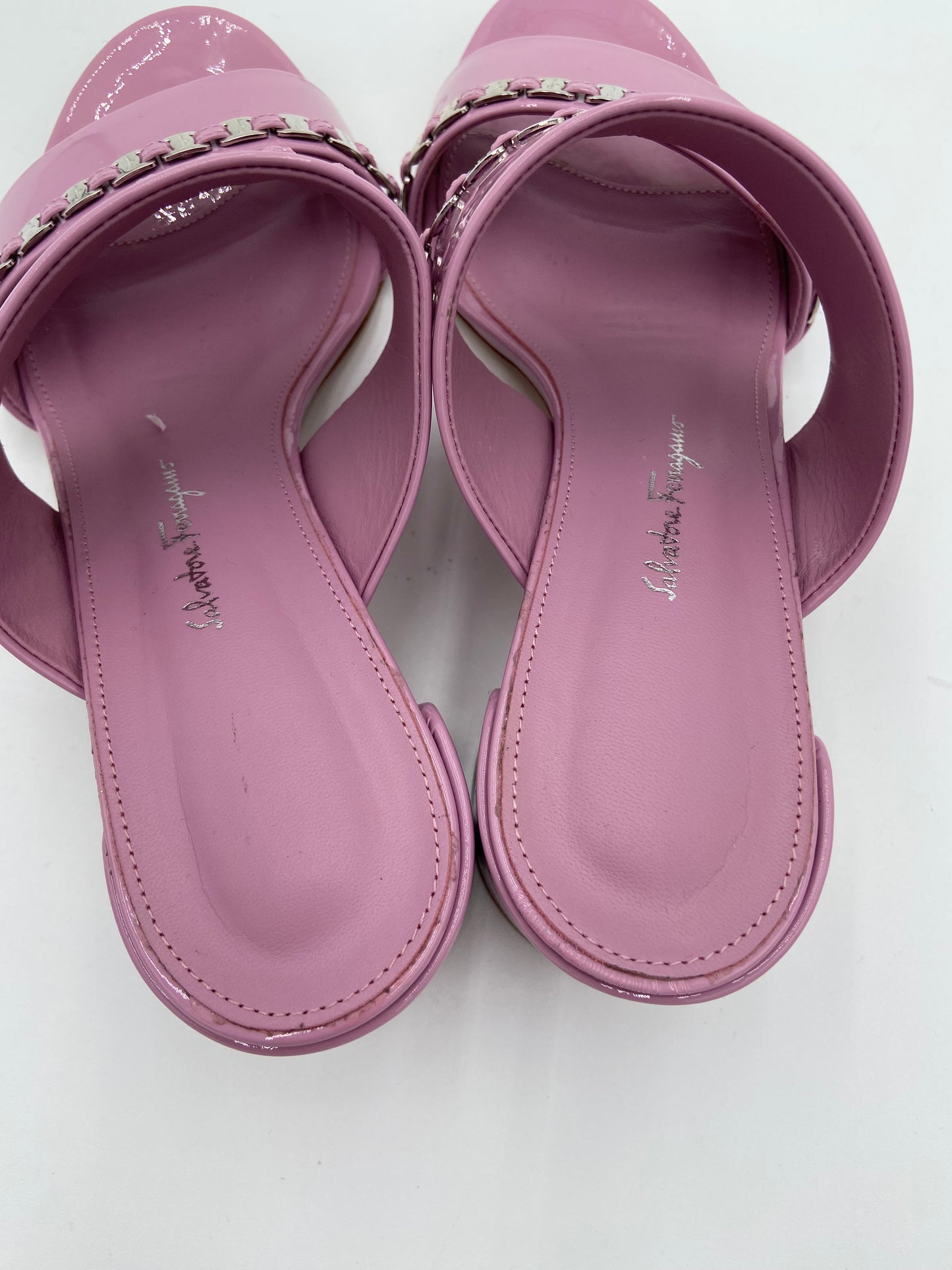 Salvatore Ferragamo Vara Chain Sandals size