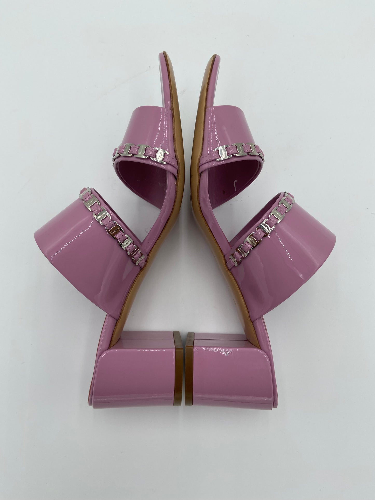 Salvatore Ferragamo Vara Chain Sandals size