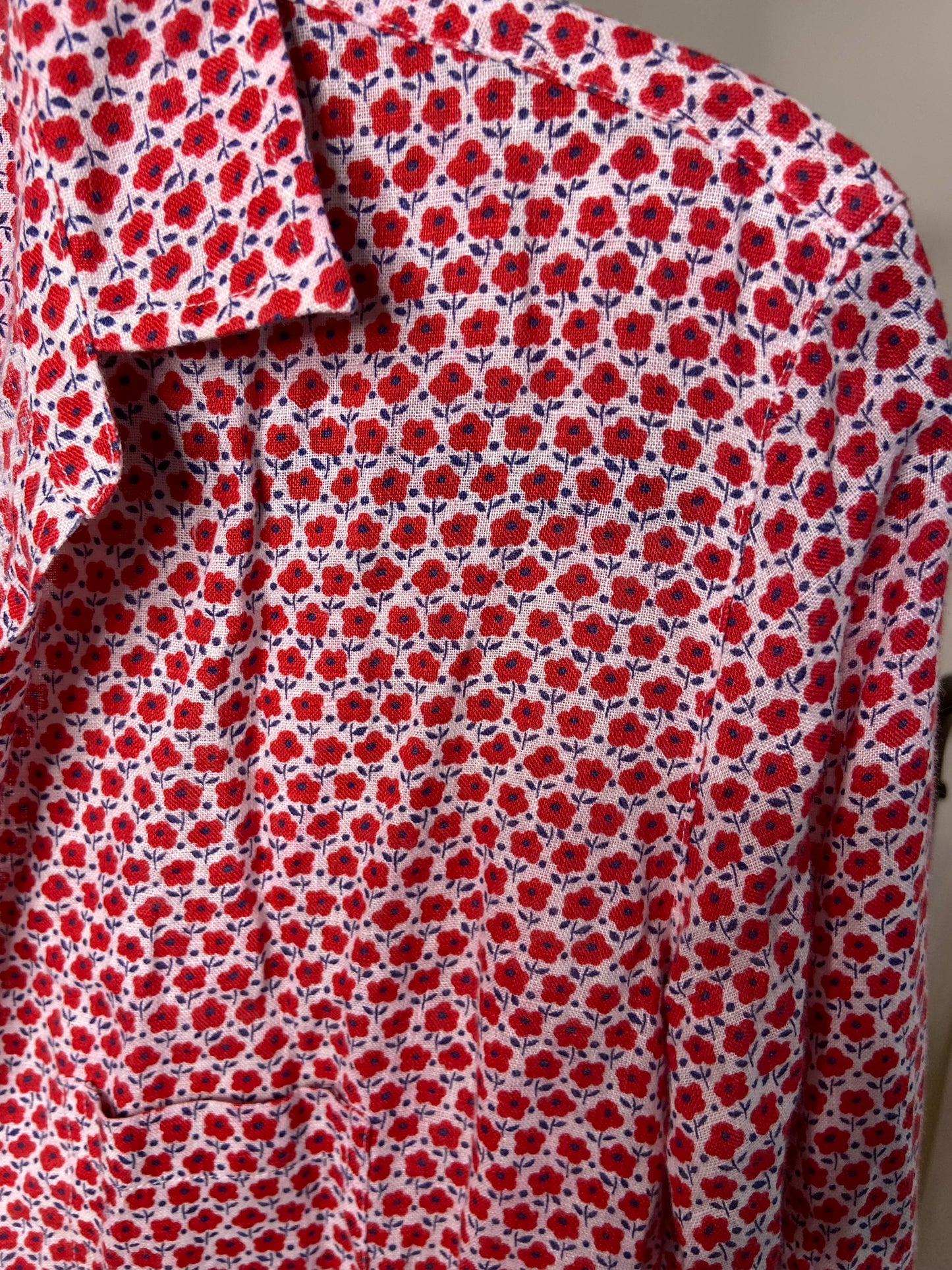 Frank and Eileen "Eileen" Button Down Linen Shirt size XS