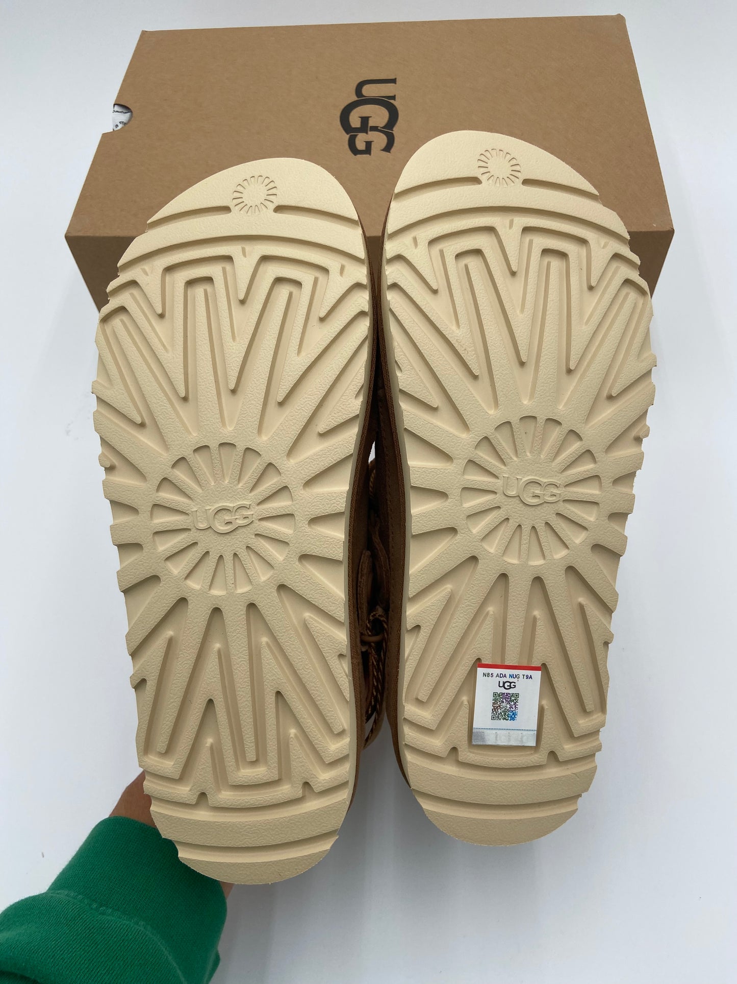 Ugg Goldenstar Clogs size 8.5