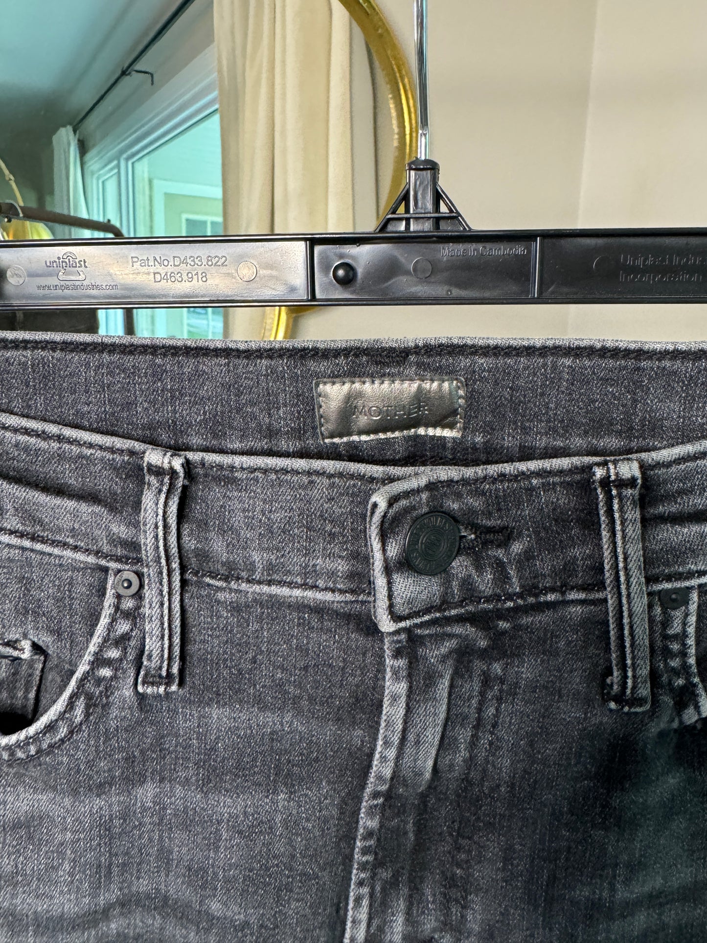 Mother The Insider Crop Step Fray Jeans size 27
