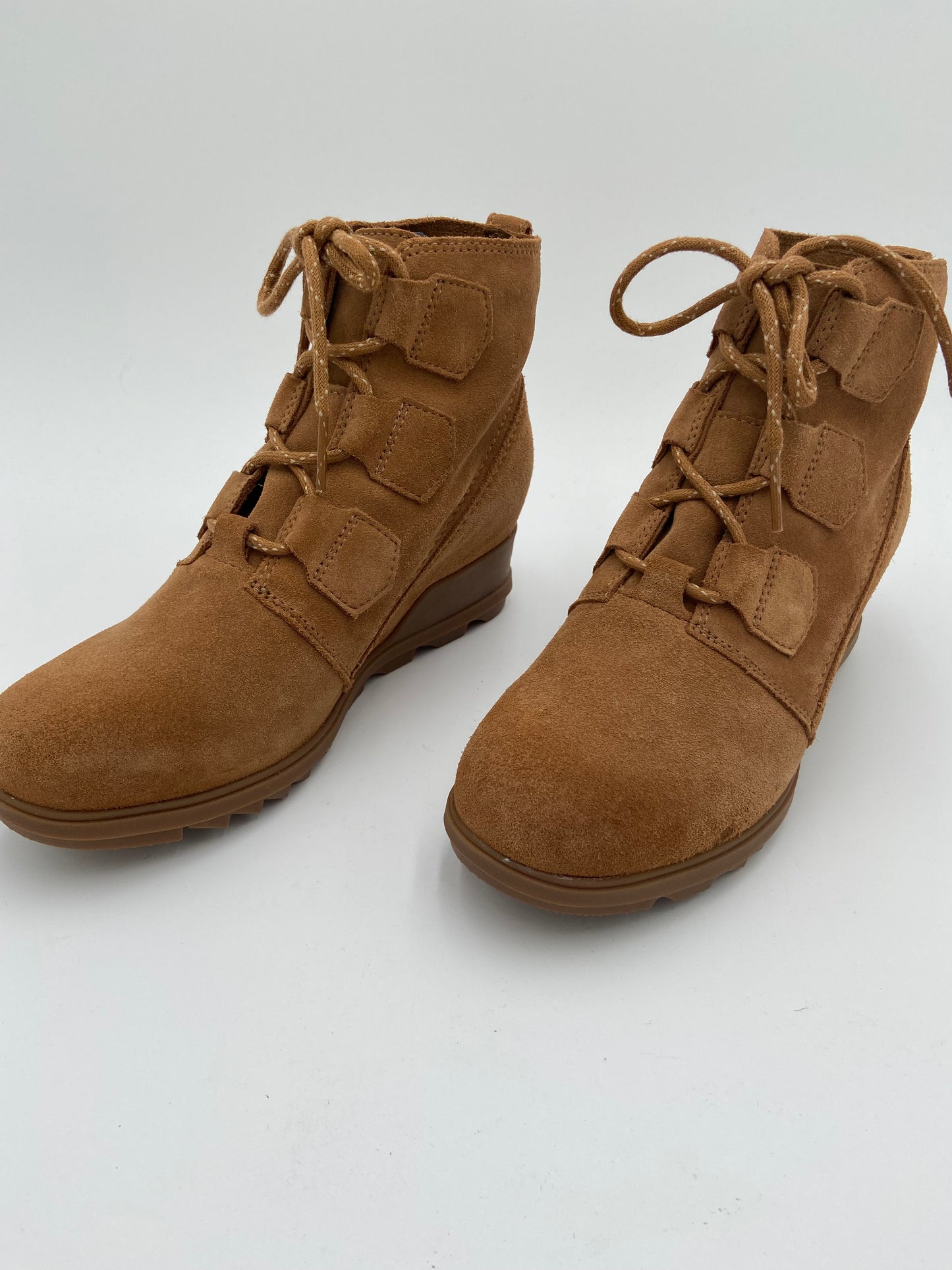 Sorel Evie Suede Waterproof Wedge Boots size 8.5