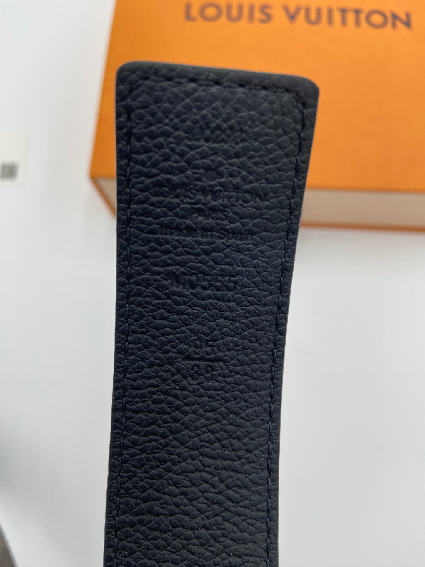 Louis Vuitton Initiales 30mm Reversible Belt size 95