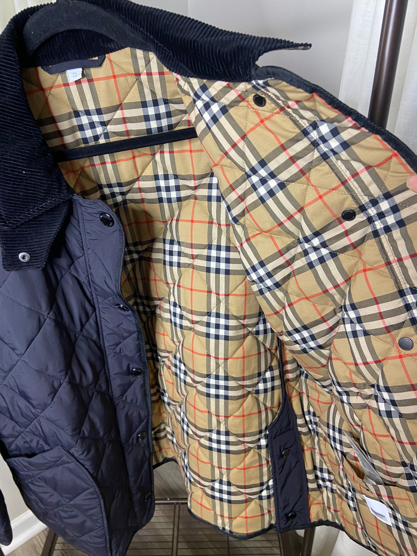 Burberry Quilted Thermoregulated Barn Jacket size XL