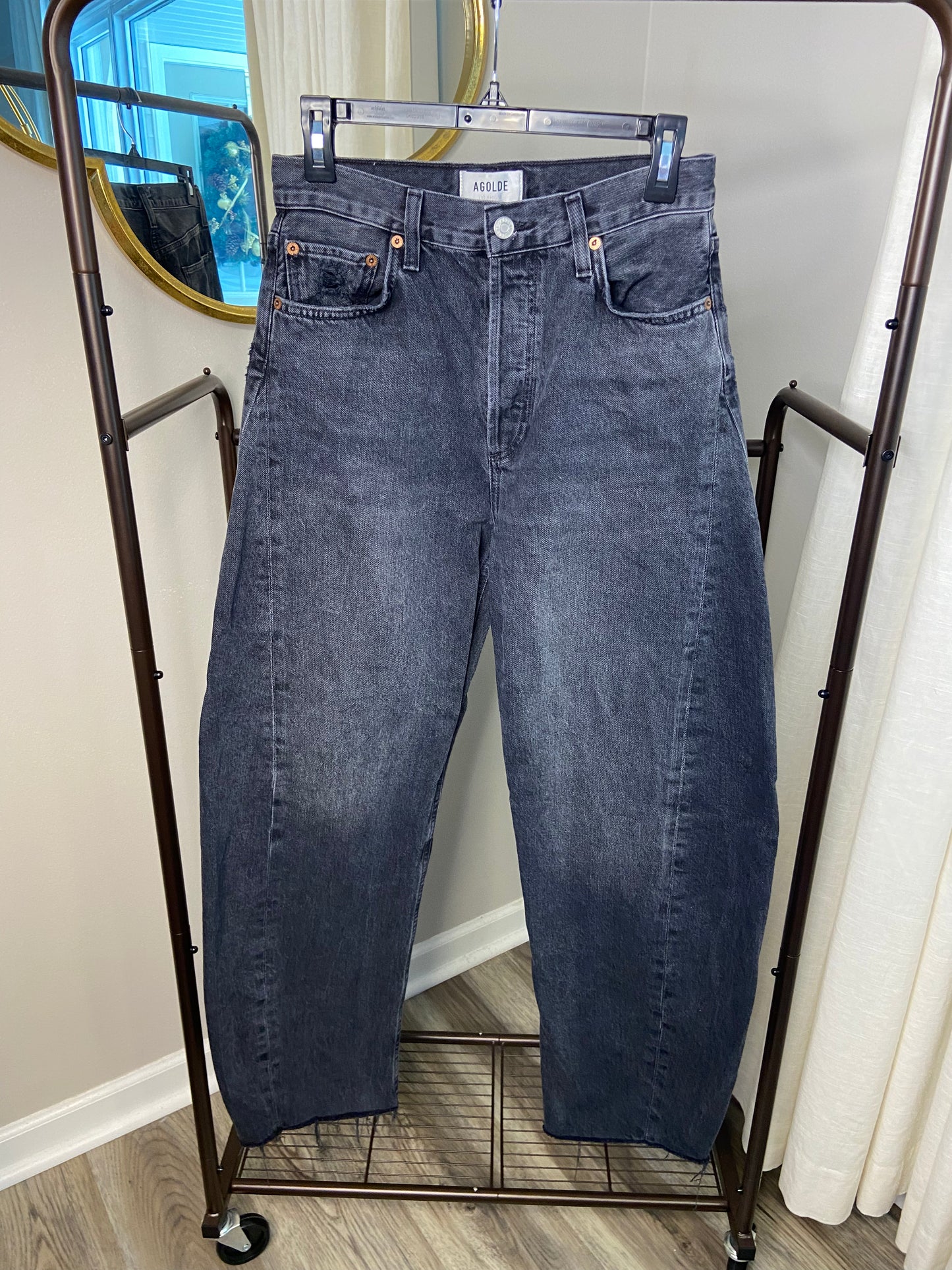Agolde Luna Barrell Leg Jeans size 27