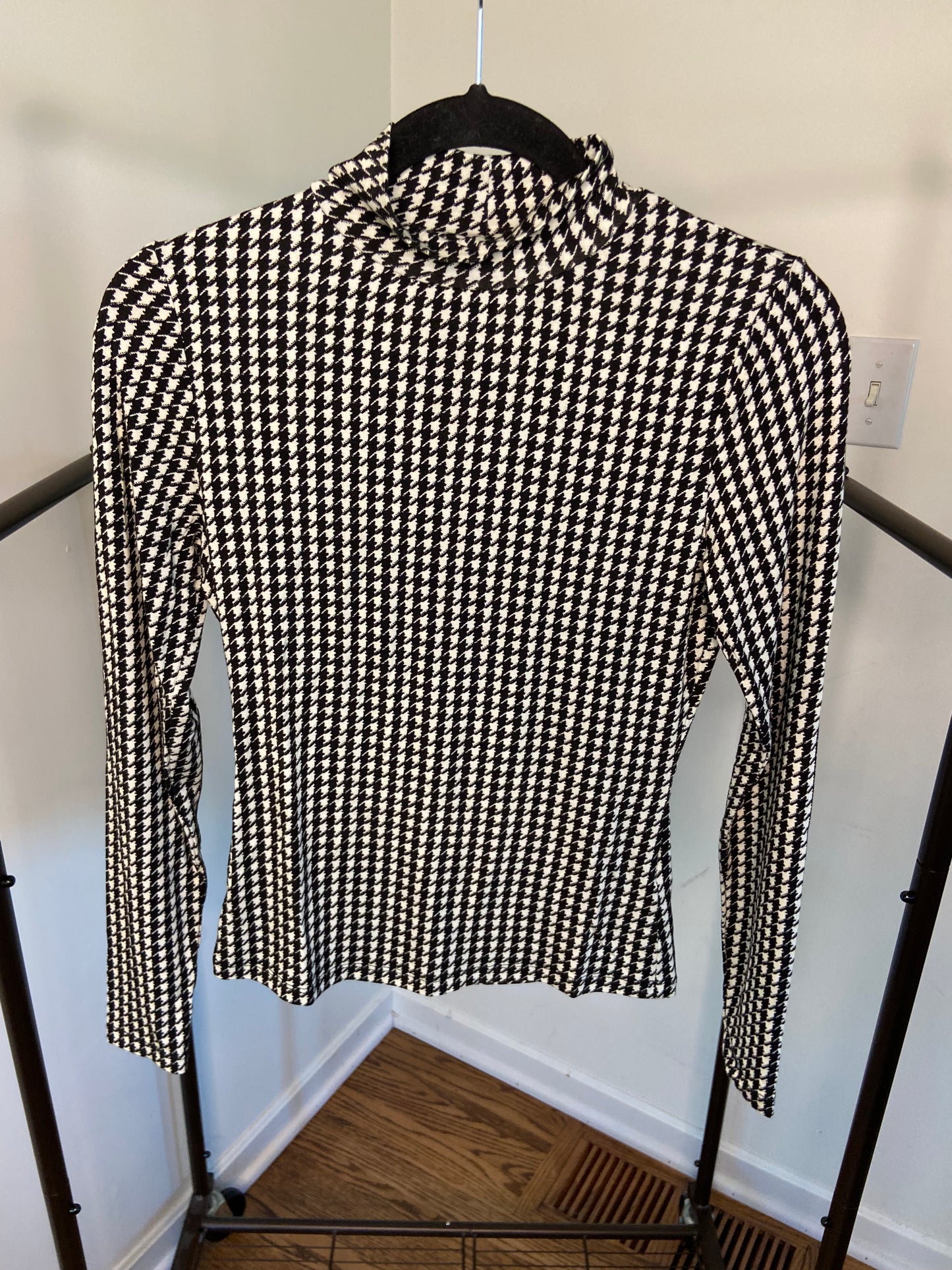 Veronica Beard Nate Houndstooth Jersey Turtleneck Top size XS