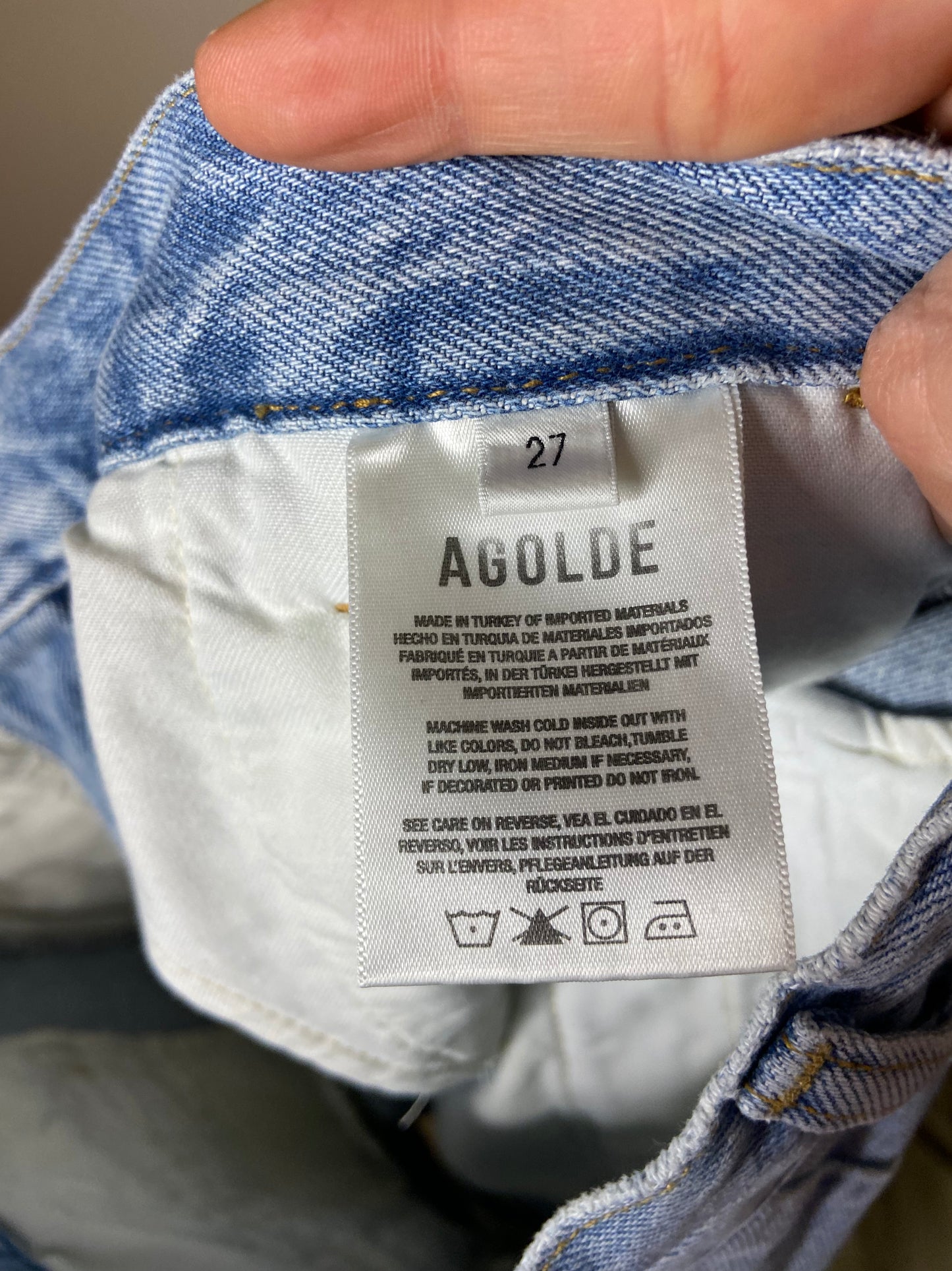 Agolde Becker Shorts in Rotate size 27