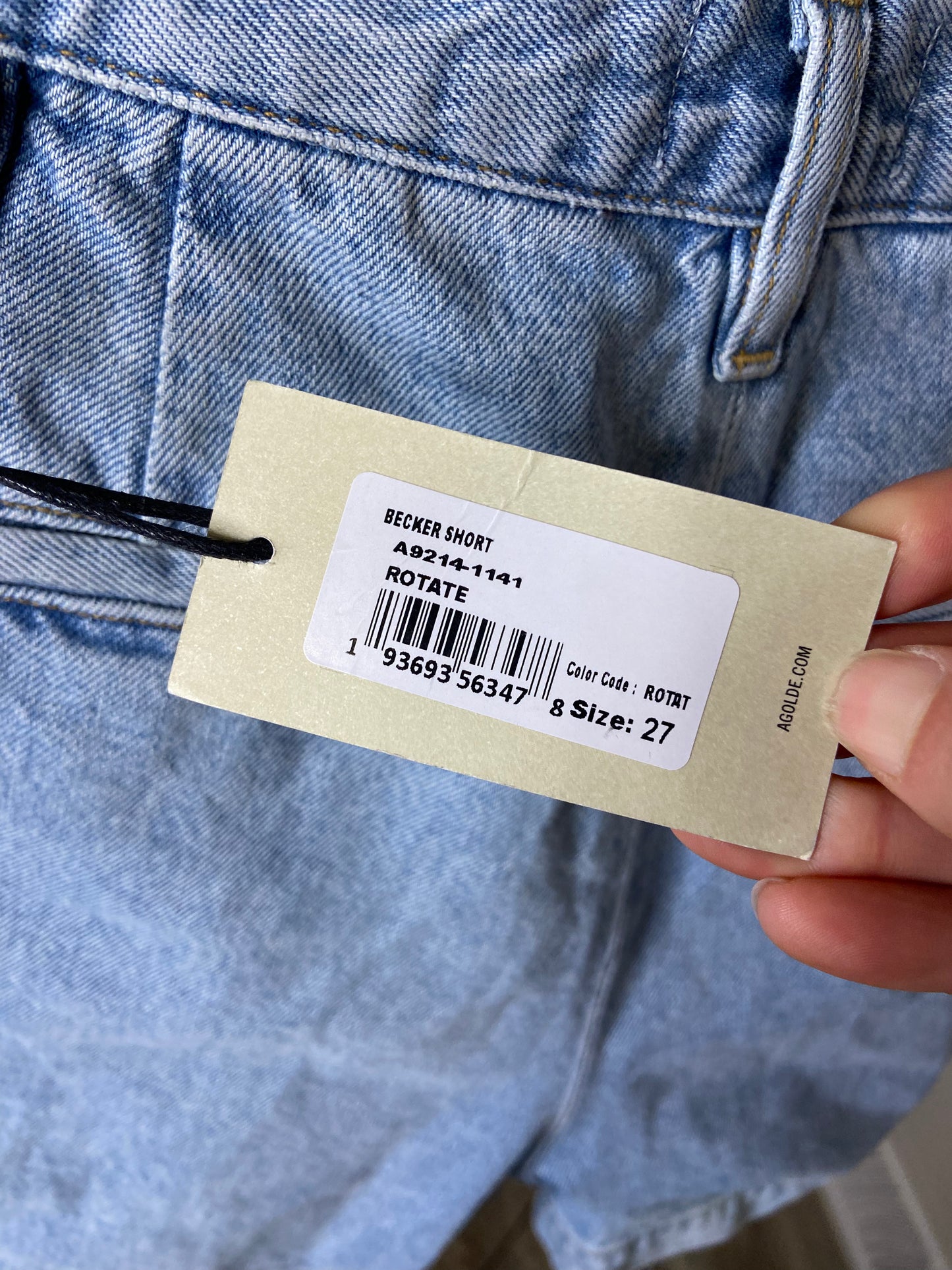 Agolde Becker Shorts in Rotate size 27