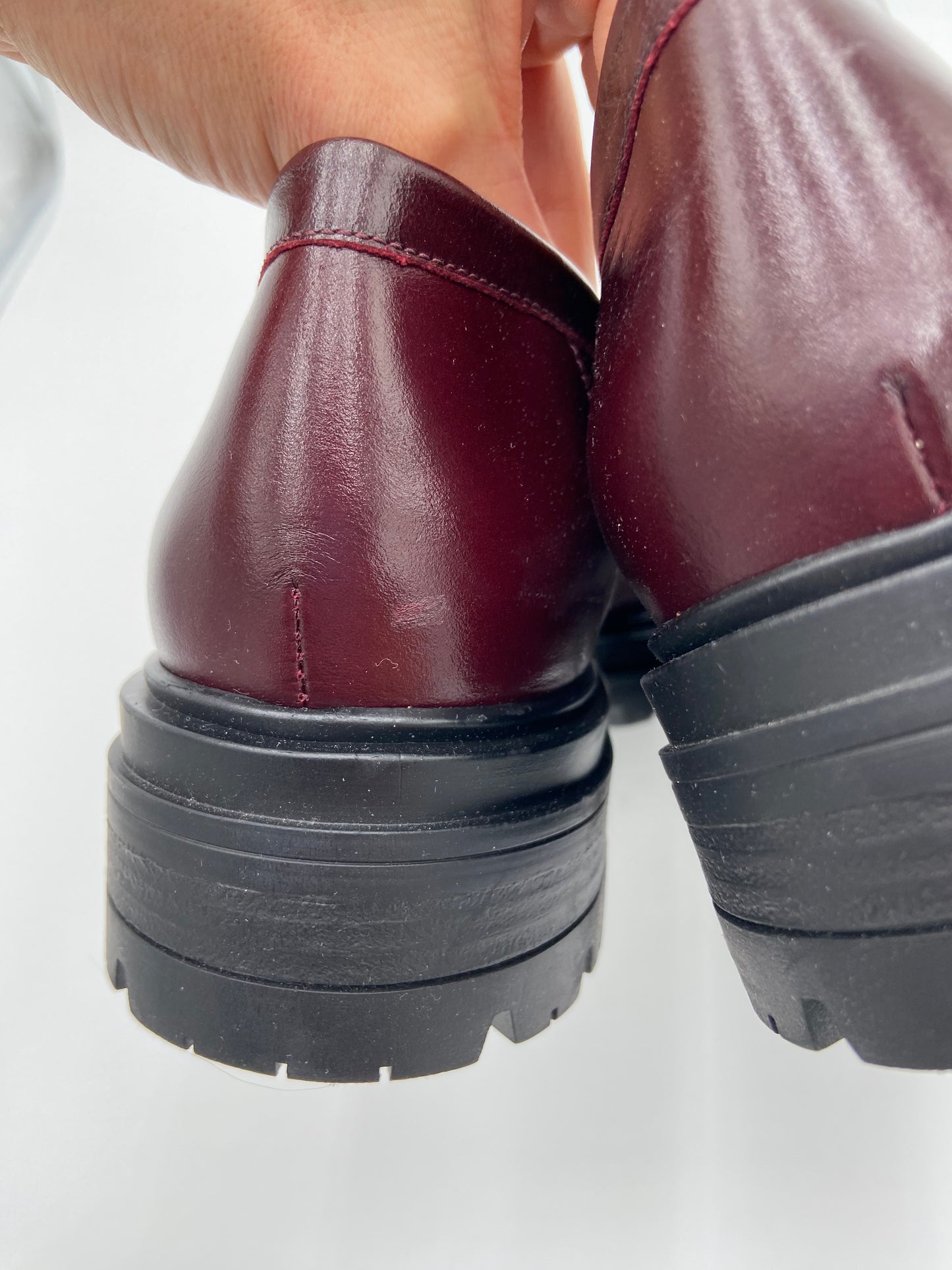 Sezane Albane Loafers in Glossy Burgundy size 40