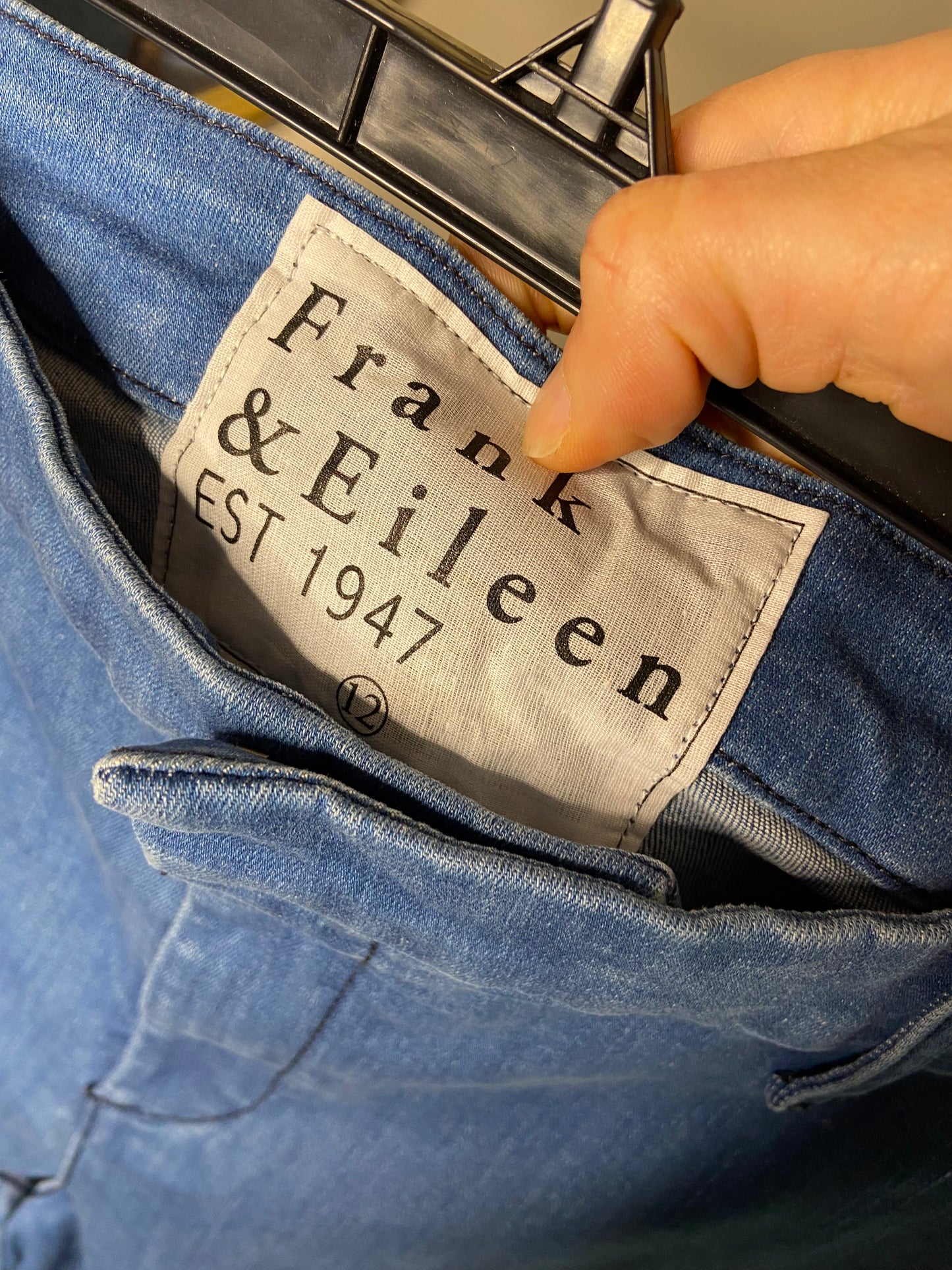Frank and Eileen Kinsale Cropped Jeans size 12