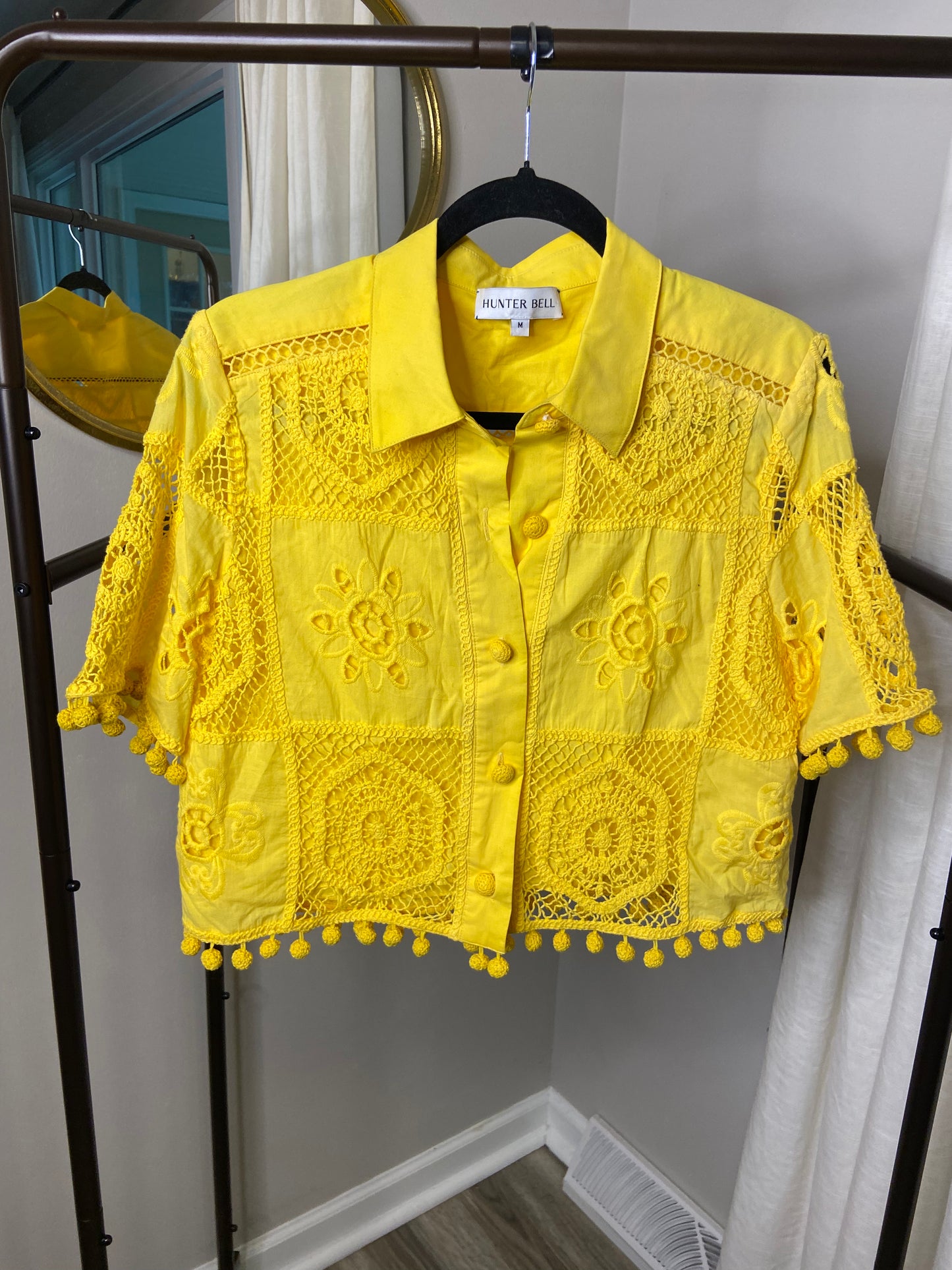 Hunter Bell Rae Top in Dandelion size M