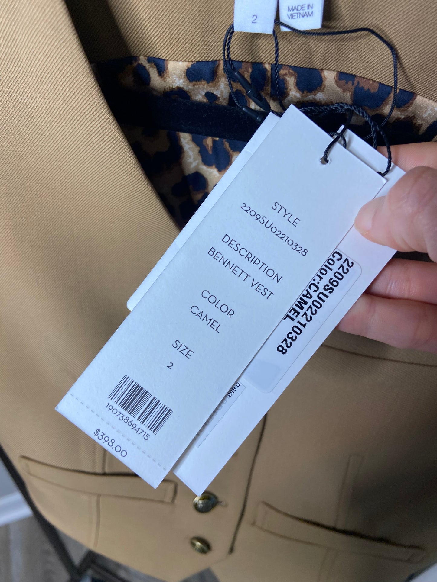 Veronica Beard Bennett Vest in Camel size 2