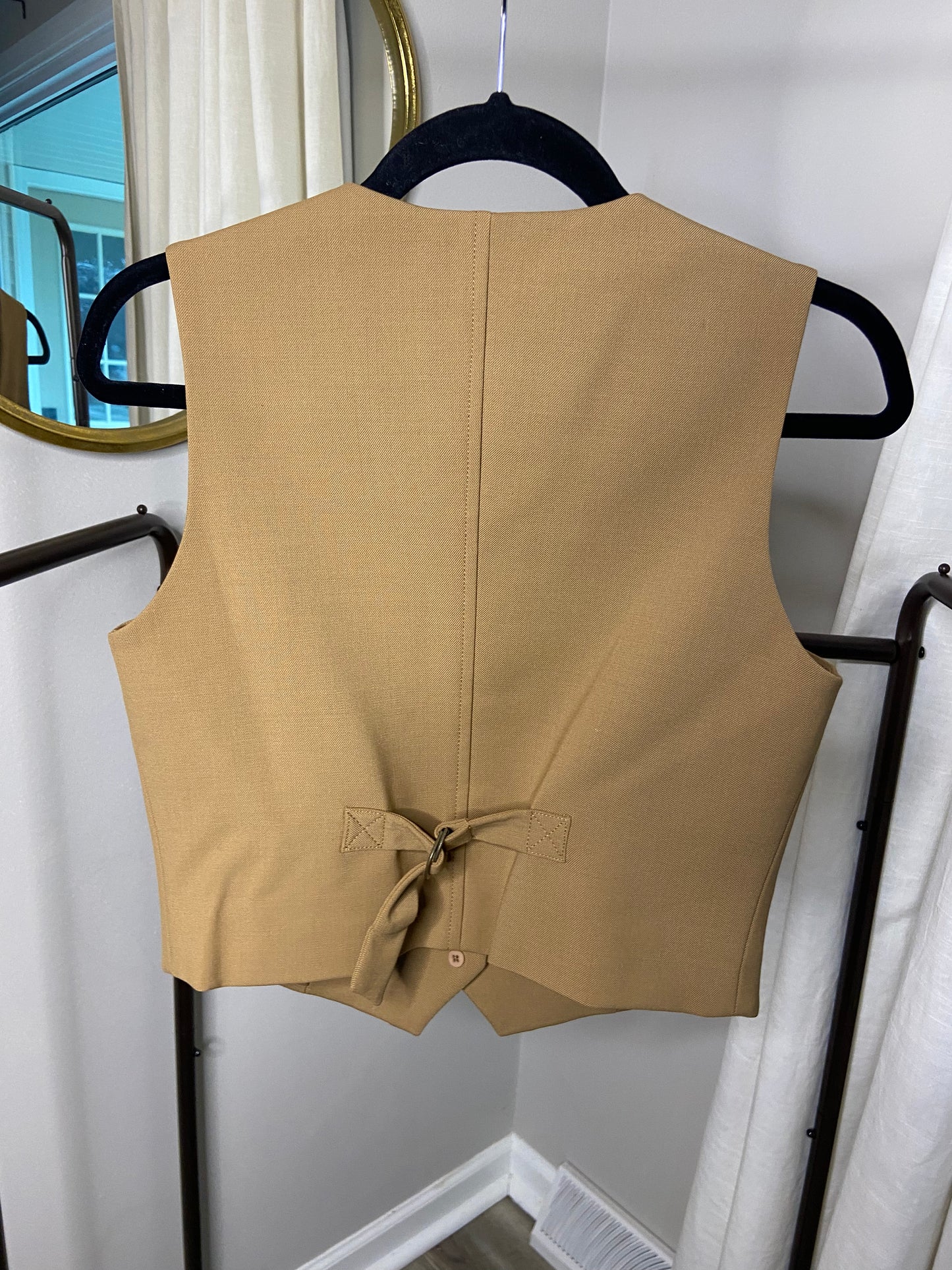 Veronica Beard Bennett Vest in Camel size 2