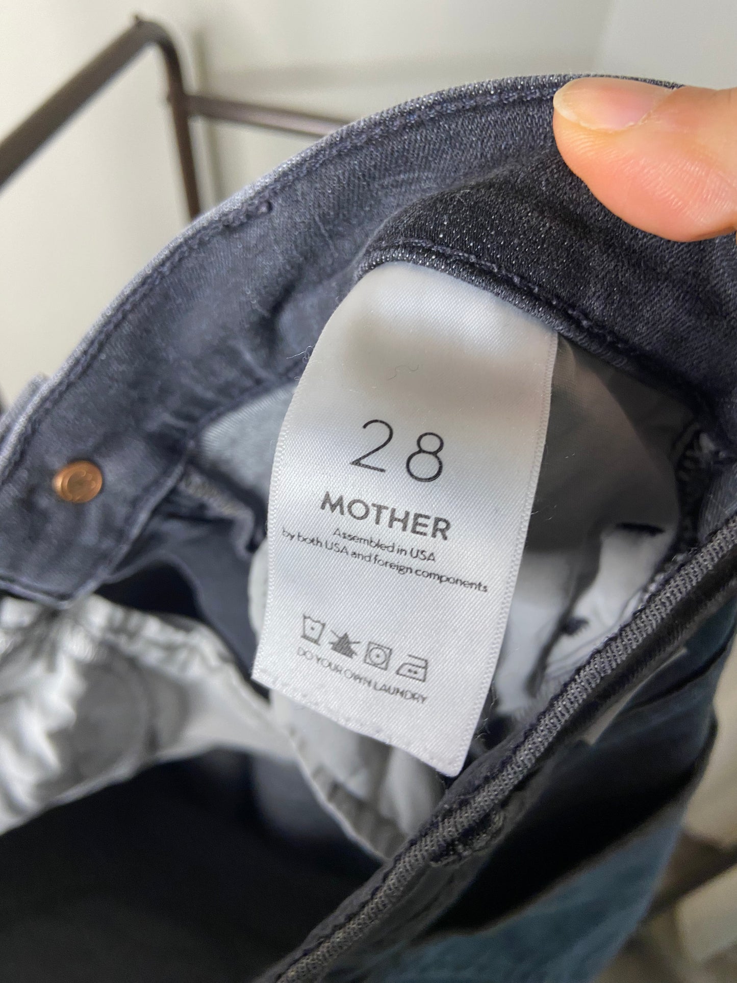 Mother The Hustler Ankle Fray Jeans size 28