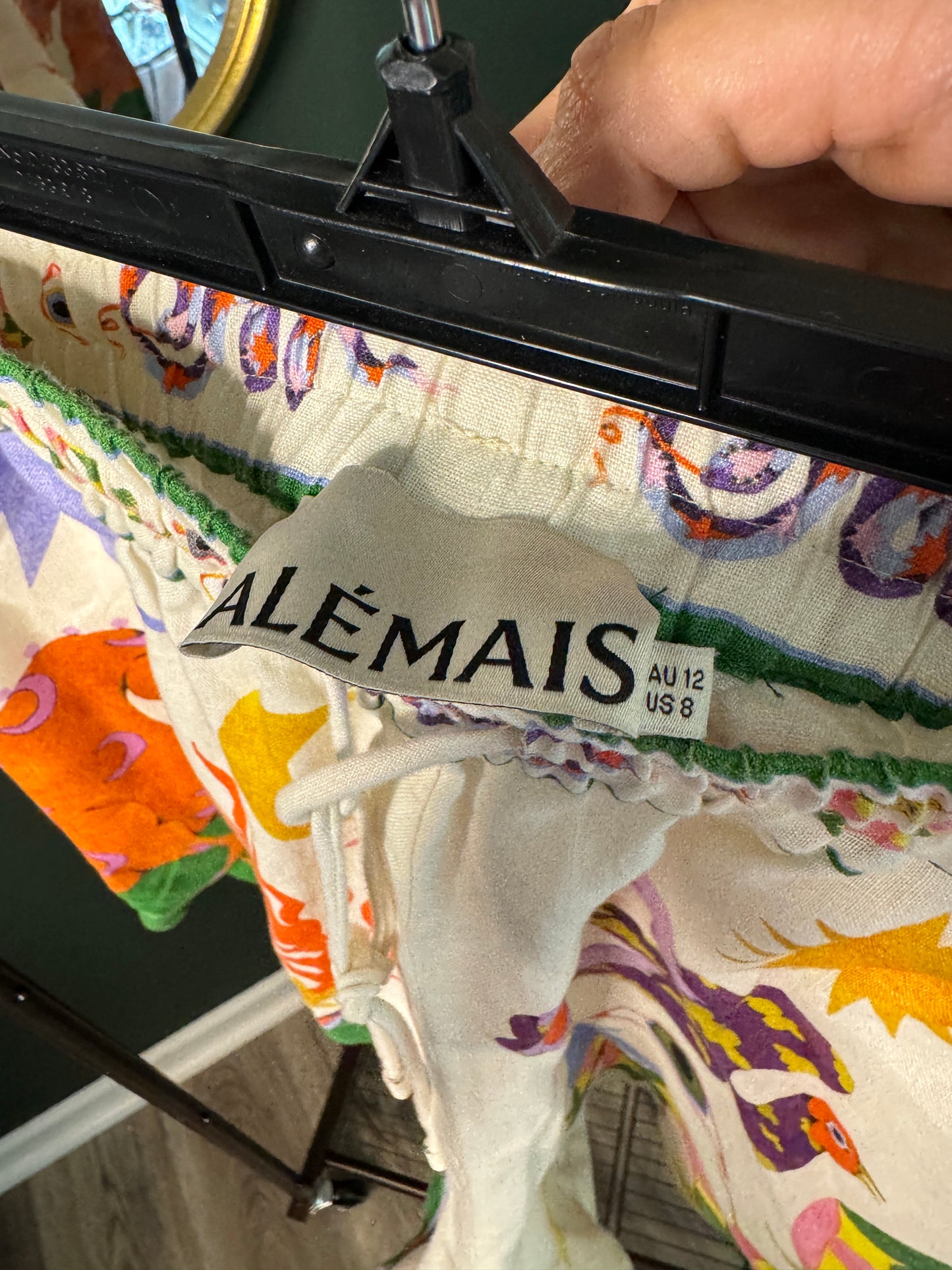 ALEMAIS Seeker Linen Shorts size 8