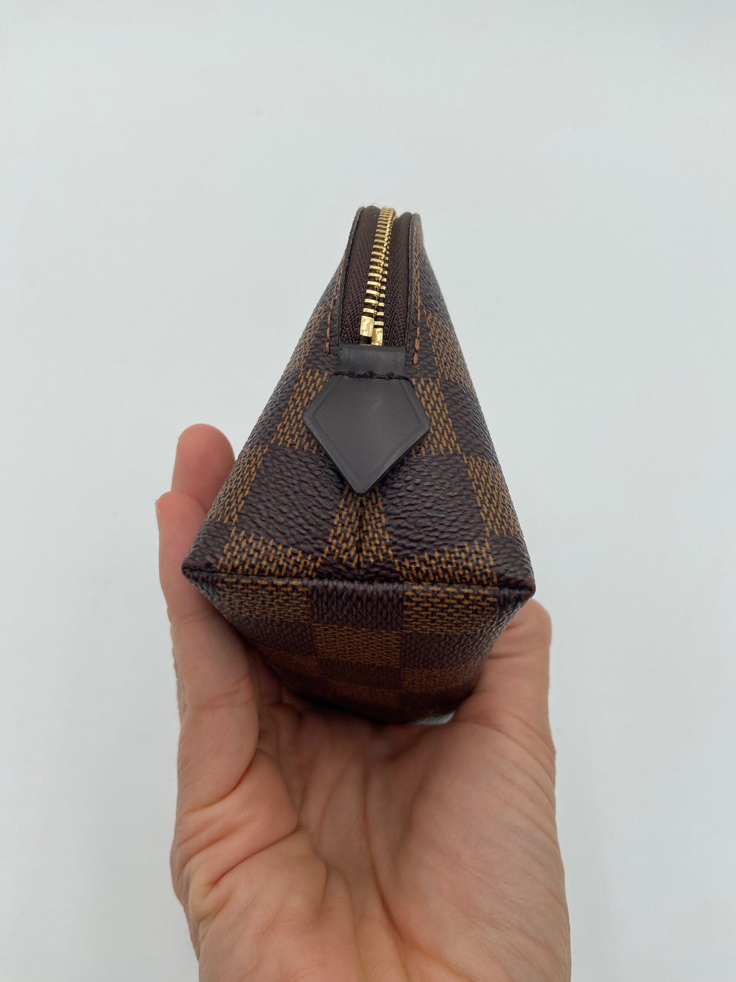 Louis Vuitton Cosmetic Pouch Damier Ebene