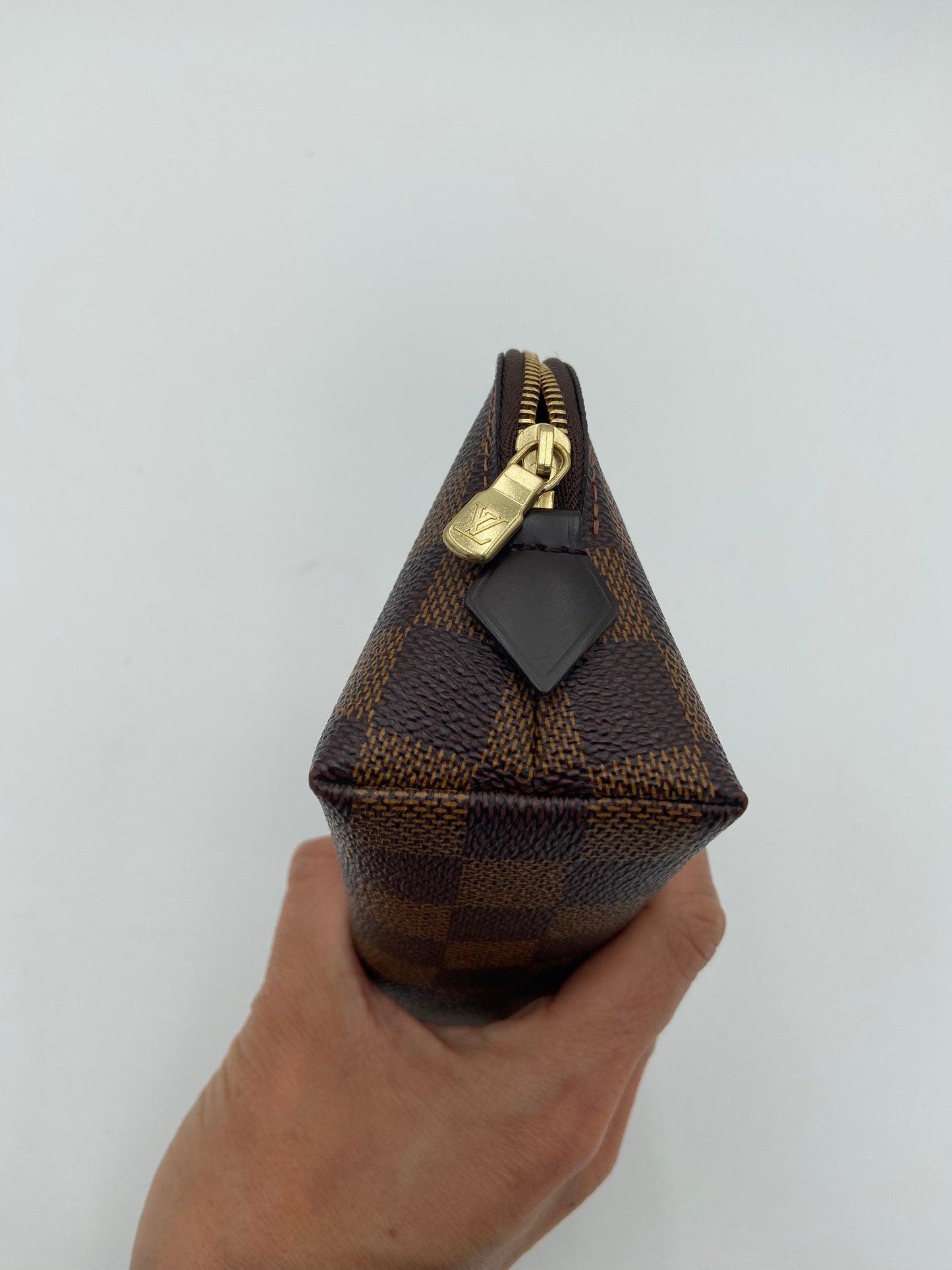 Louis Vuitton Cosmetic Pouch Damier Ebene
