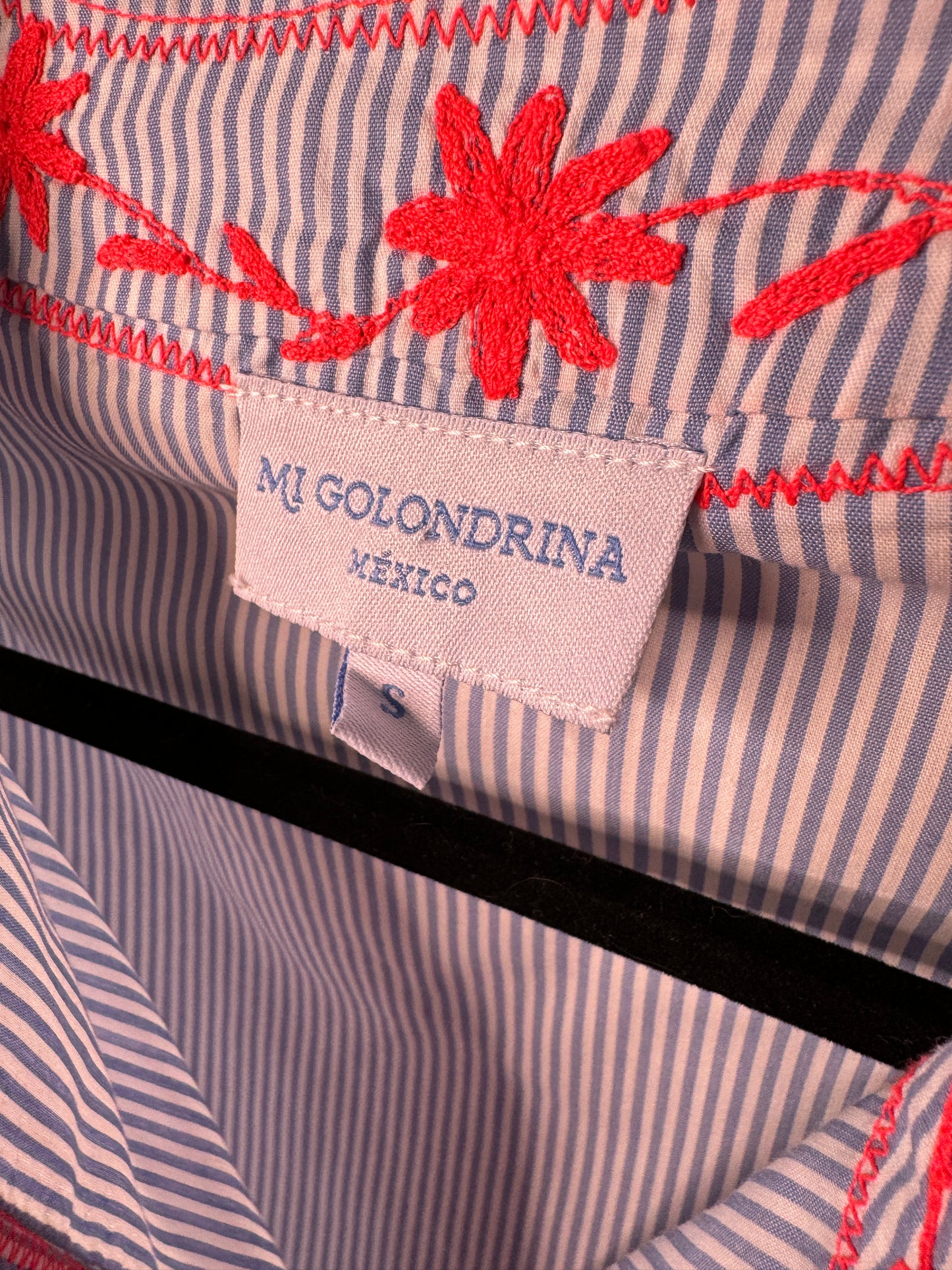 Mi Golondrina Embroidered Blouse size S
