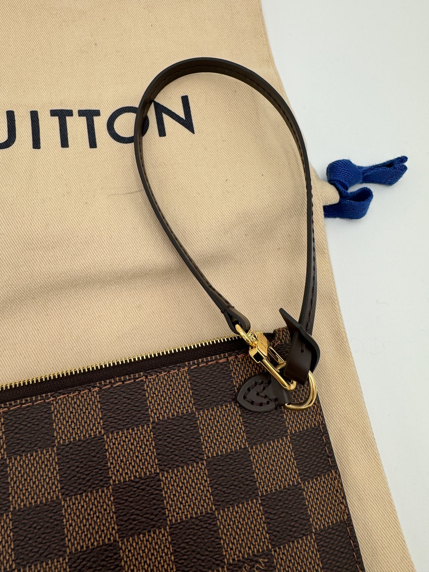 Louis Vuitton Damier Ebene Neverfull Pochette