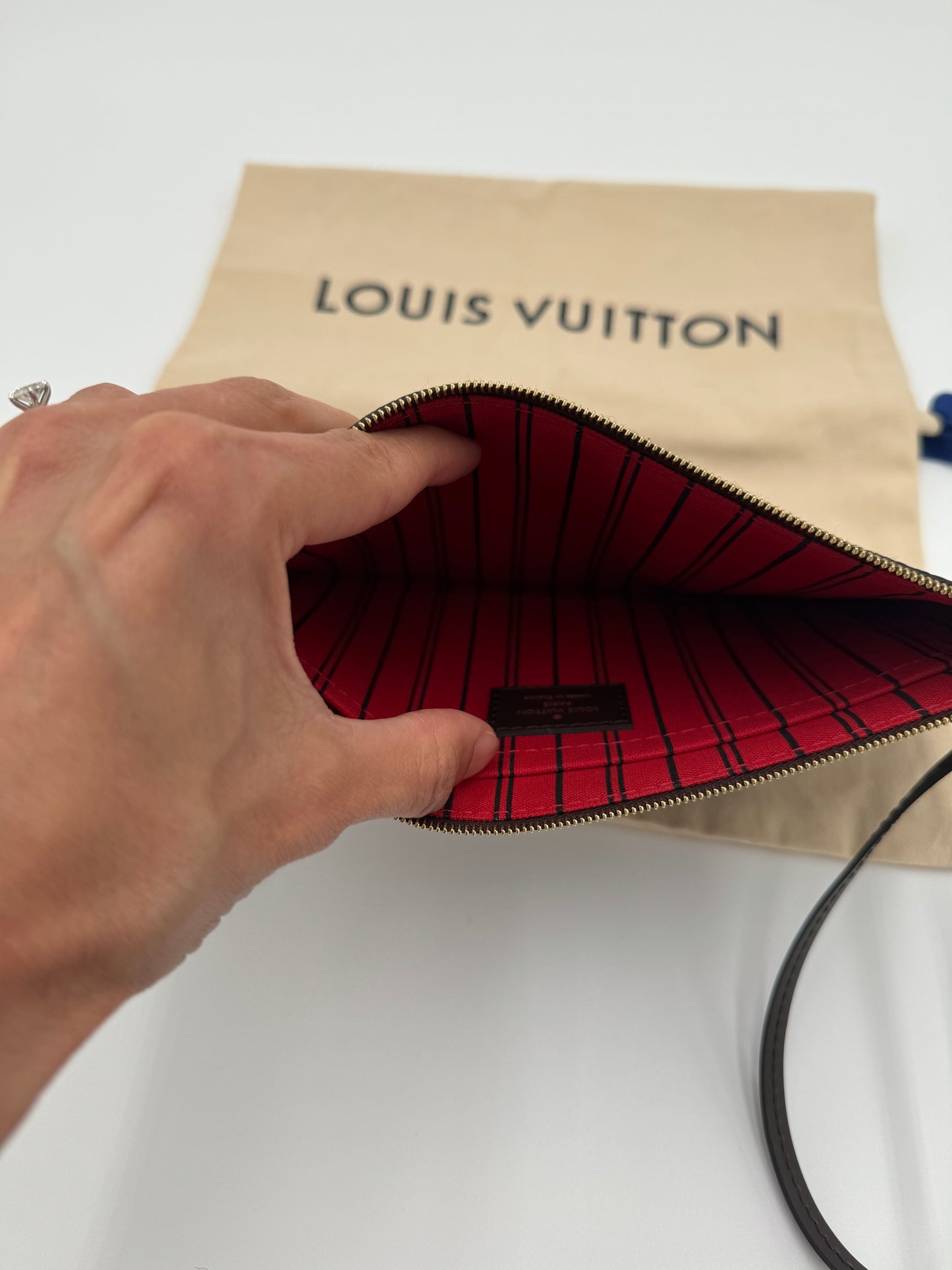 Louis Vuitton Damier Ebene Neverfull Pochette