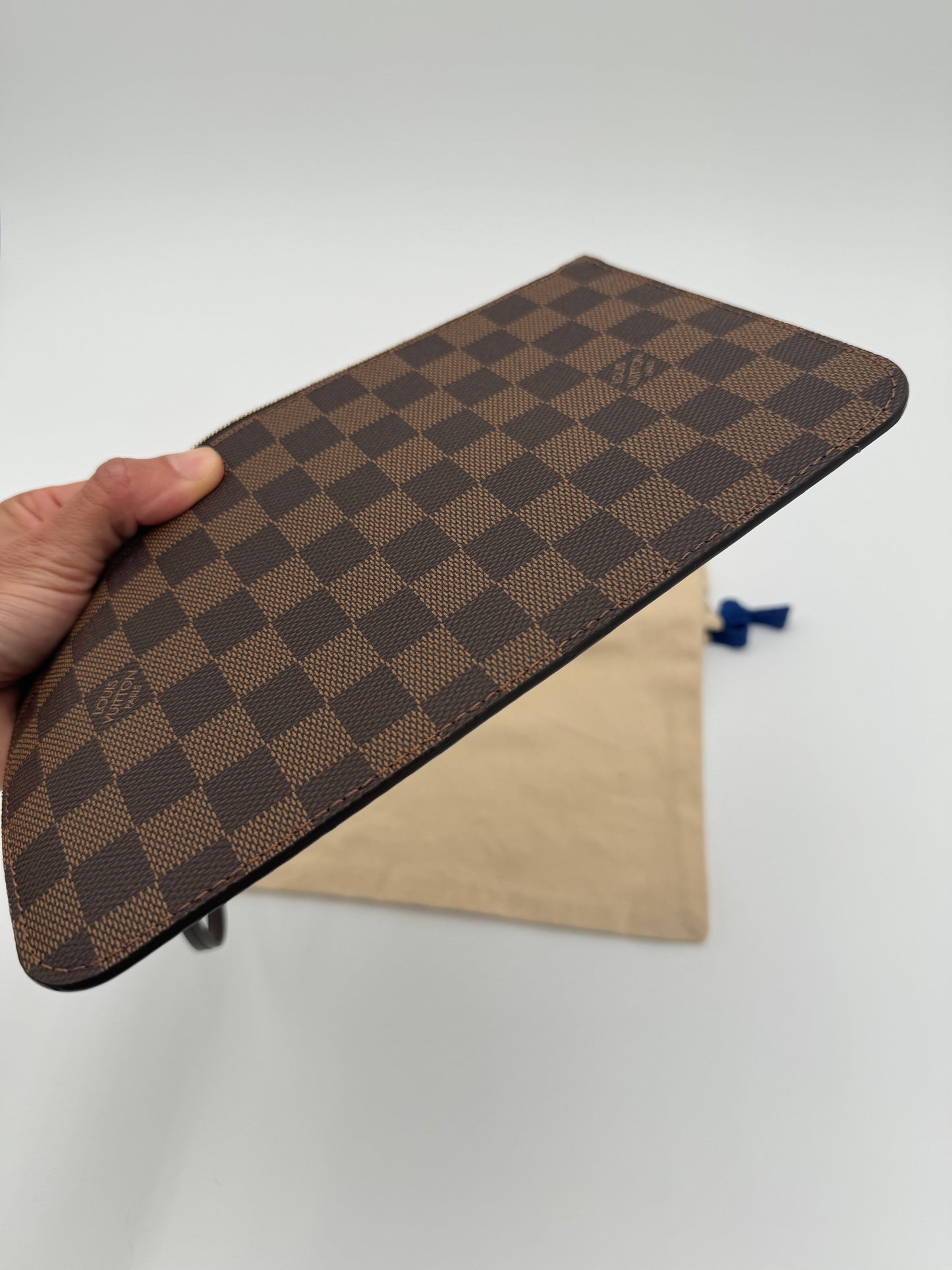 Louis Vuitton Damier Ebene Neverfull Pochette