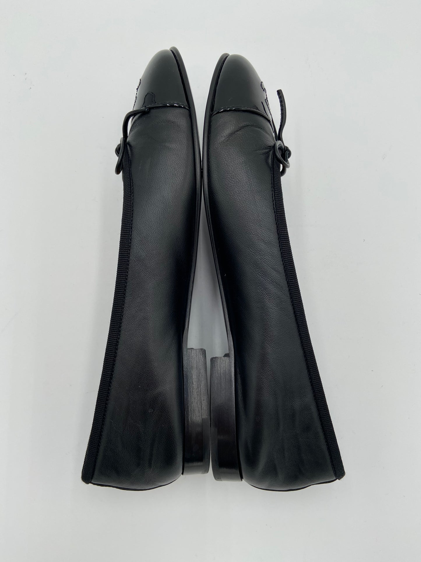 Chanel Lambskin & Patent Calfskin Black Ballet Flats size 38