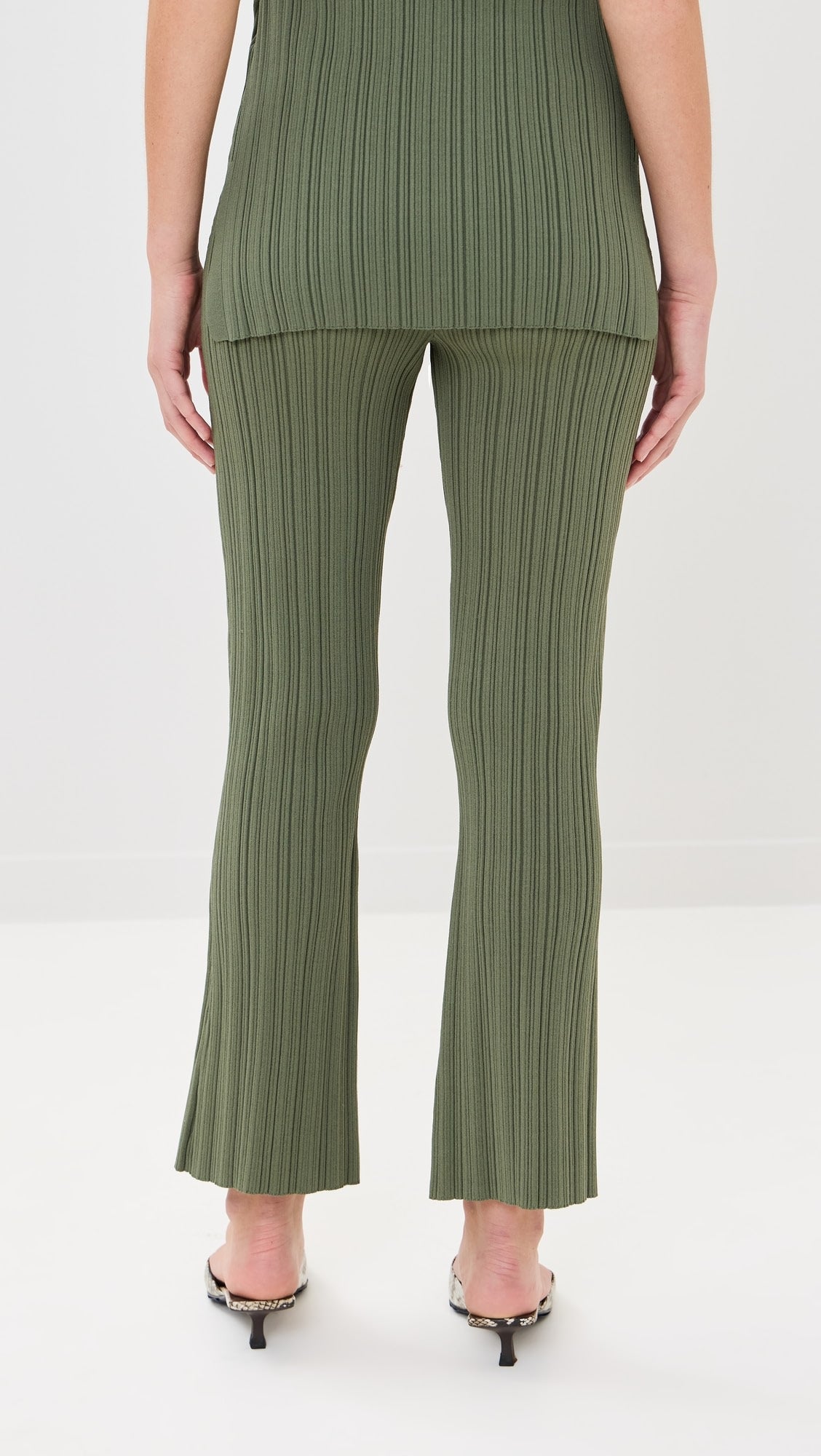 Veronica Beard Massaro Pants in Stone Army Green size S