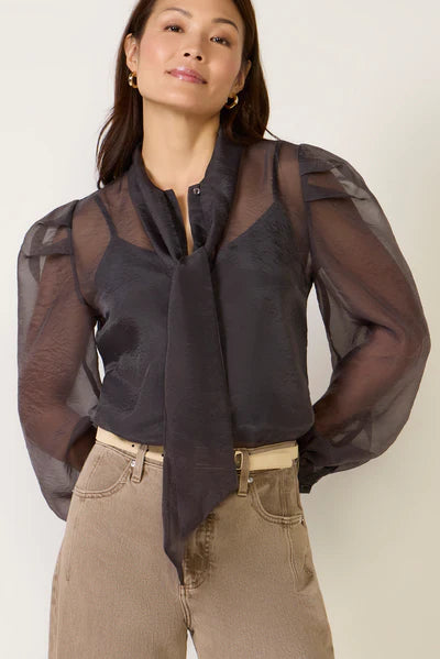 The Shirt The French Bow Shirt size M