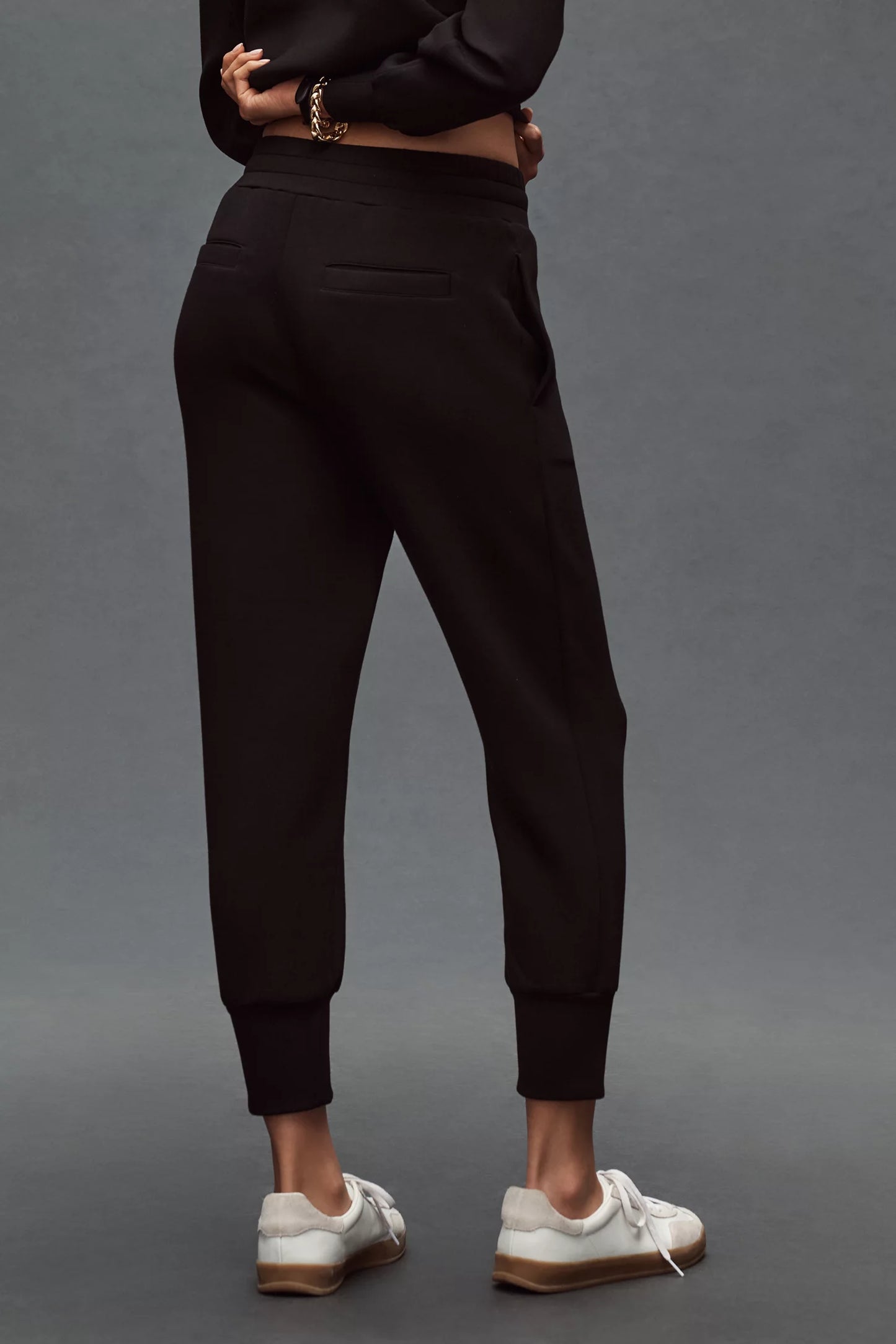 Varley The Slim Cuff Pants 25 with The Davidson Sweat Top in XS