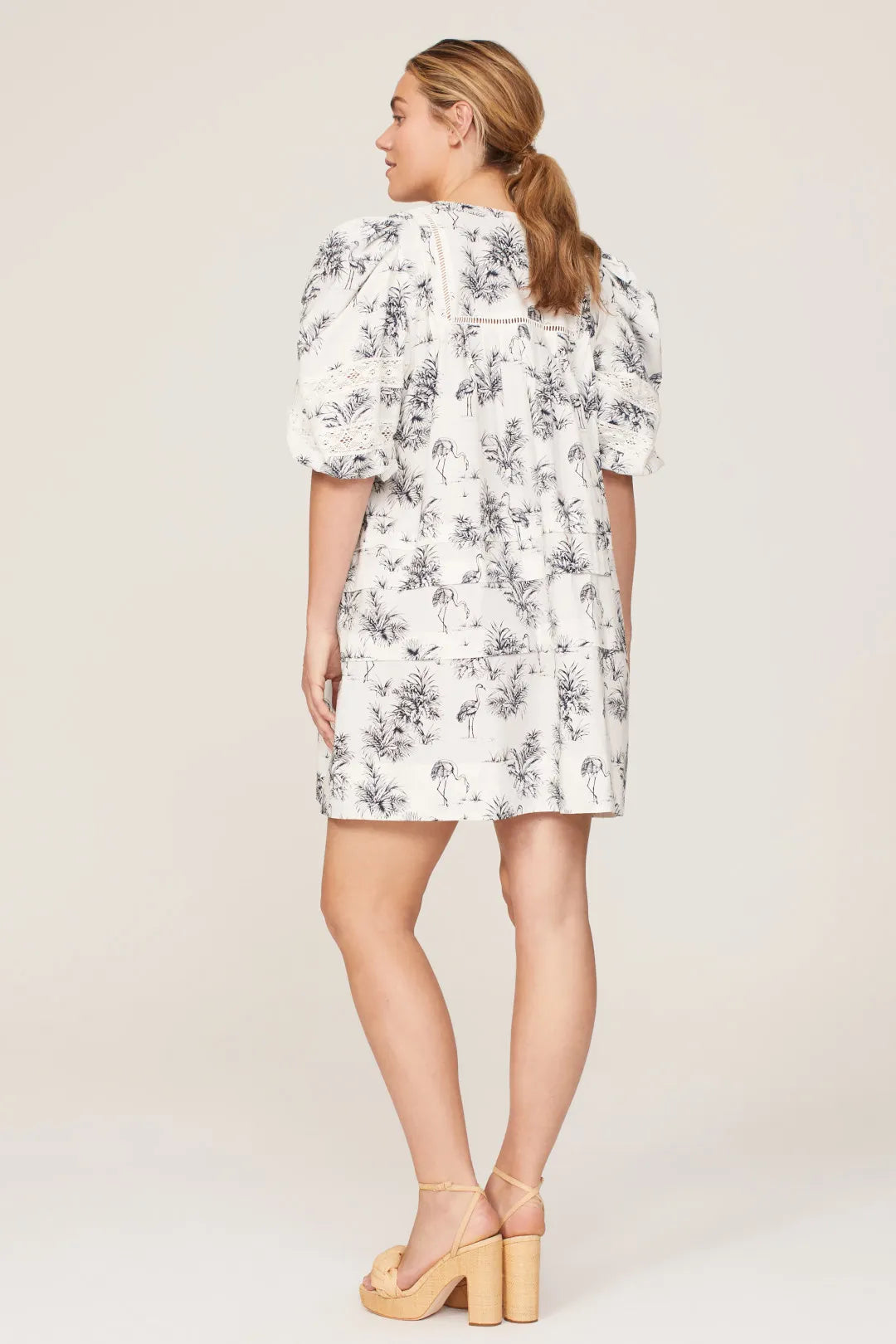 Hunter Bell Jenkins Dress White Floral size M