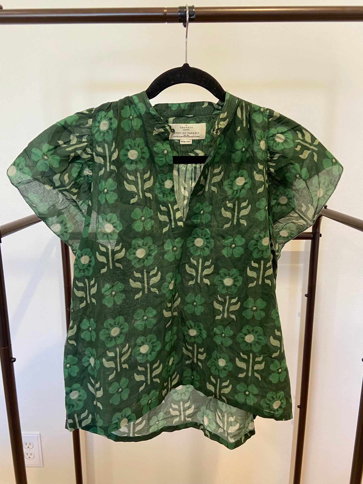 Trovata Birds of Paradis Brett Blouse size XS