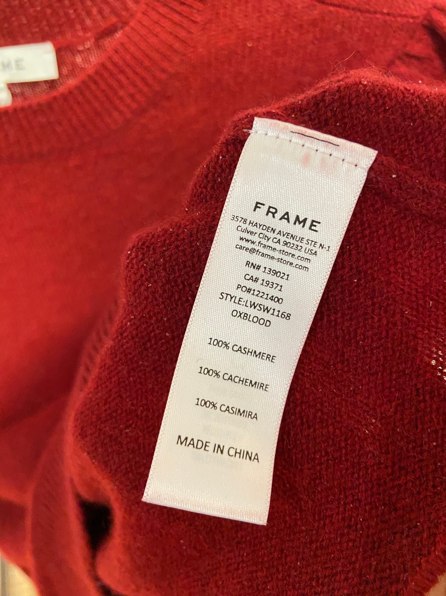 Frame Puff Shoulder Cashmere Sweater In Oxblood size M