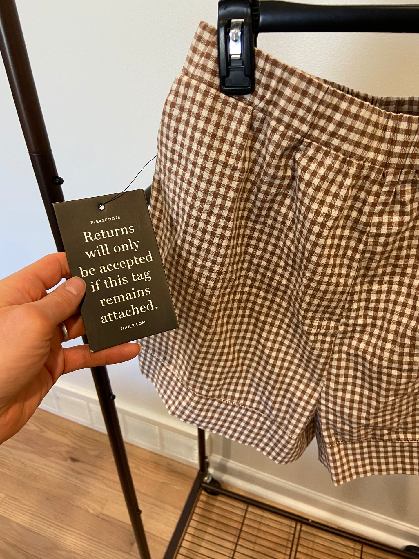 Tuckernuck Mocha Brown Cotton August Shorts size M
