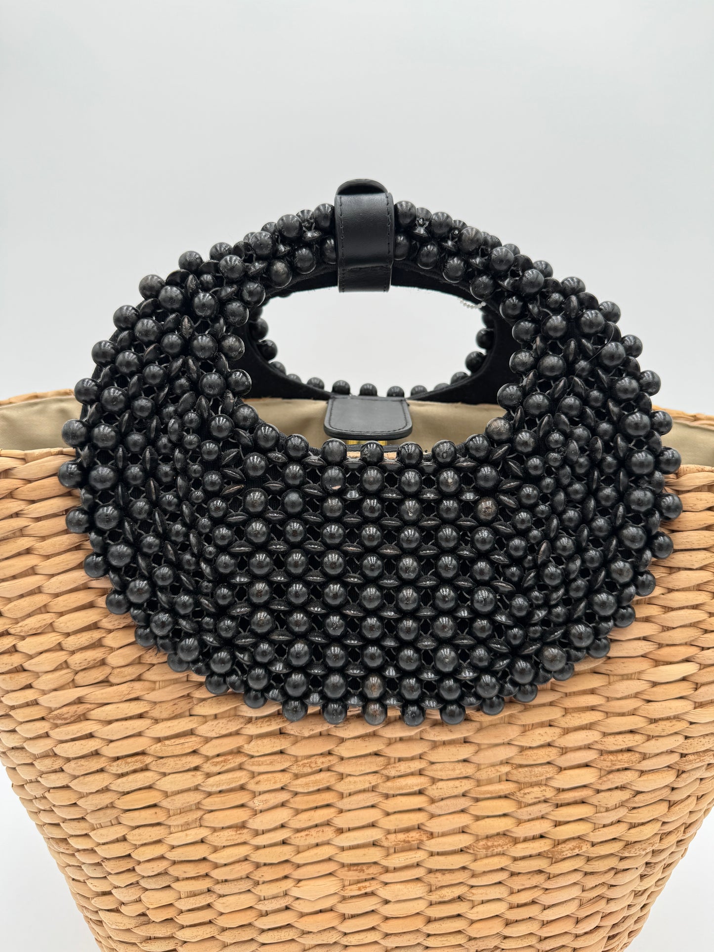 ARANAZ Pebble Raffia Tote