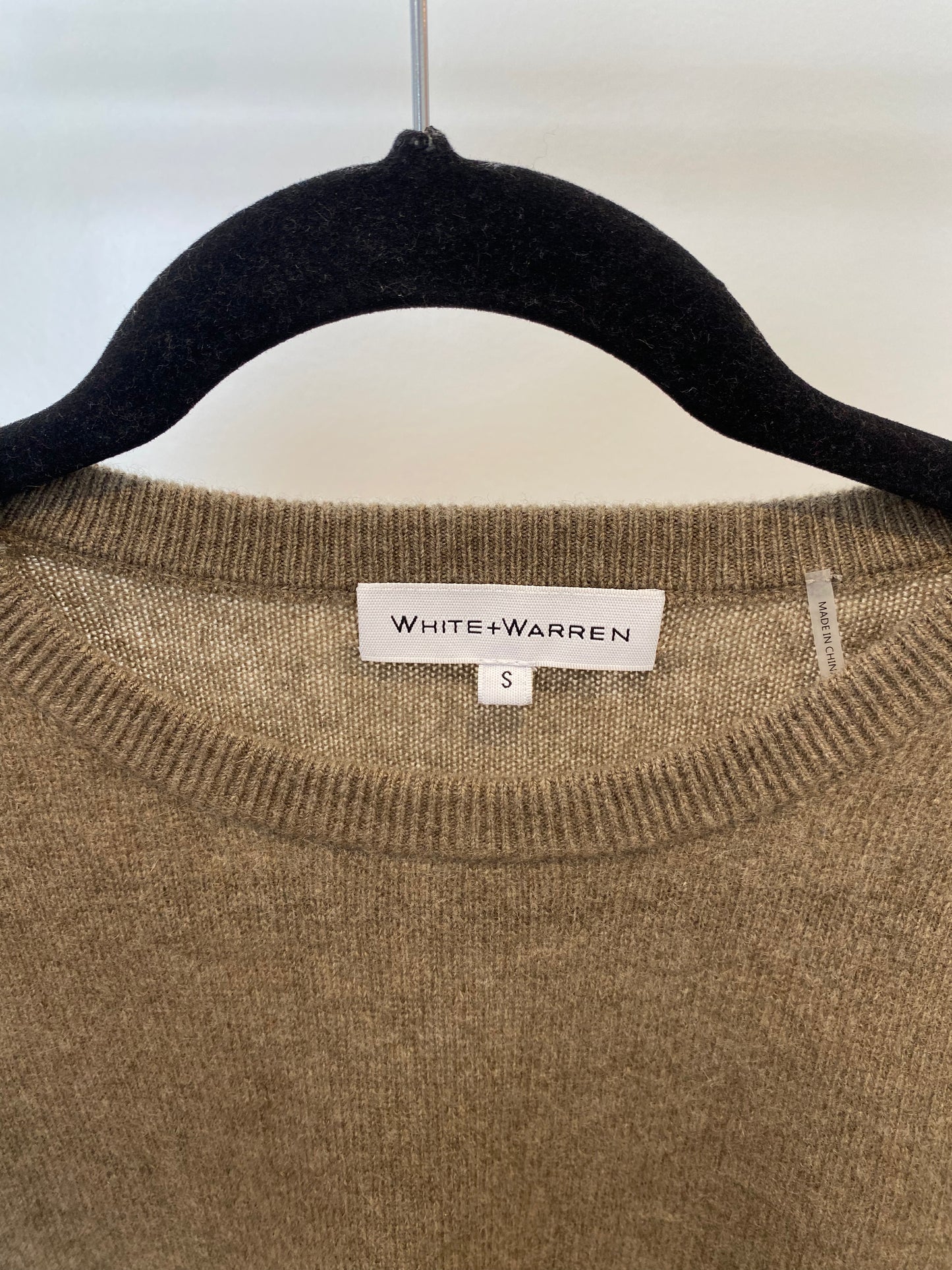 White and Warren Cashmere Tee size S