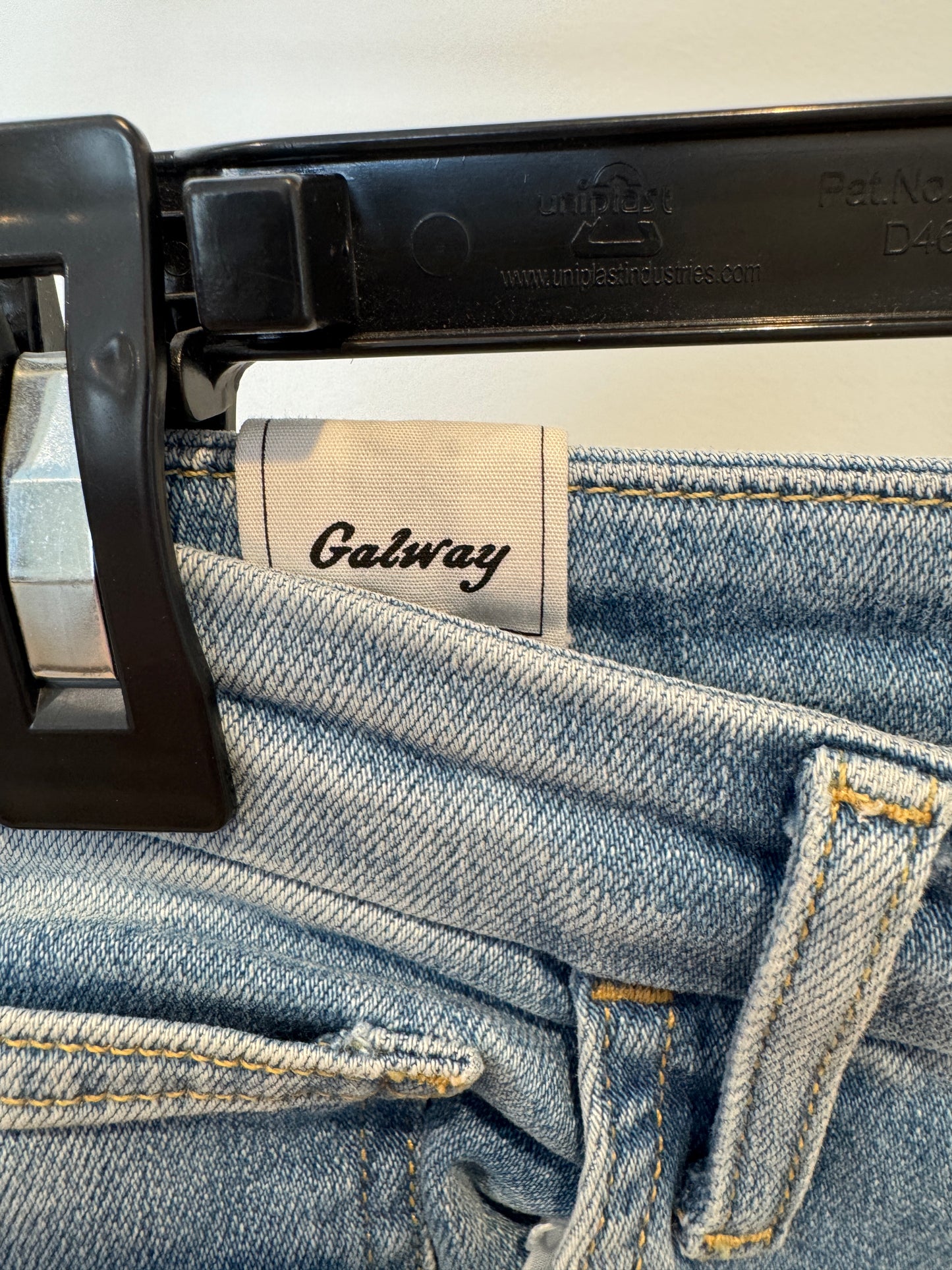 Frank and Eileen Galway Jeans size 28