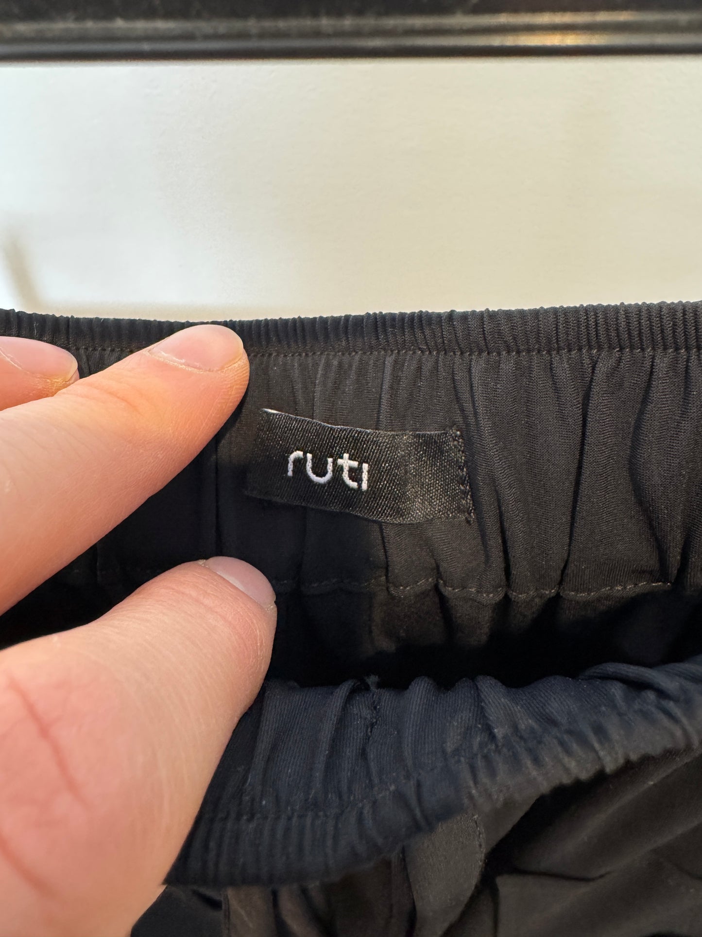 Ruti Light Poplin Go-To Skirt size M