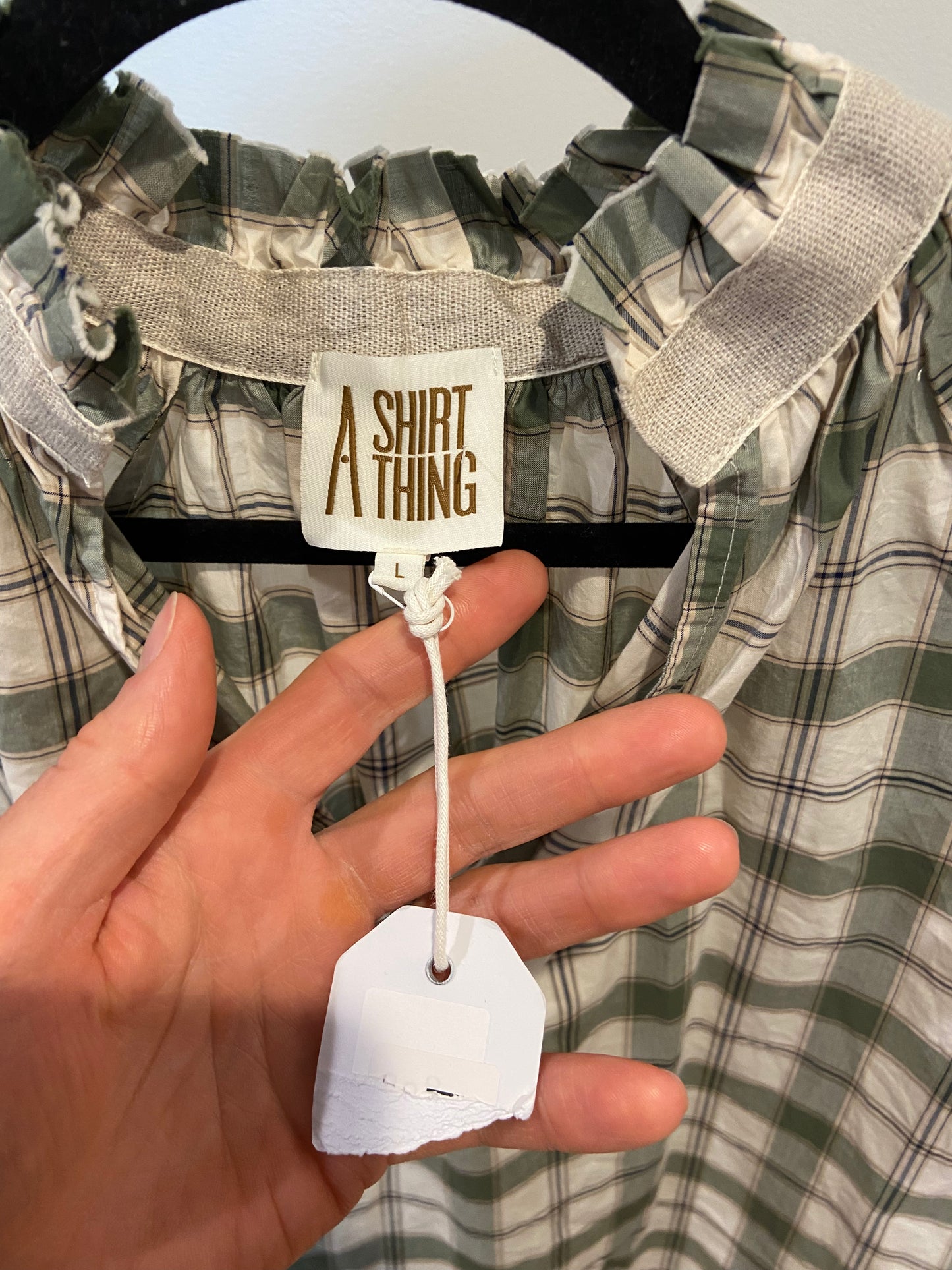 A Shirt Thing Margot Short Sleeve Blouse size L