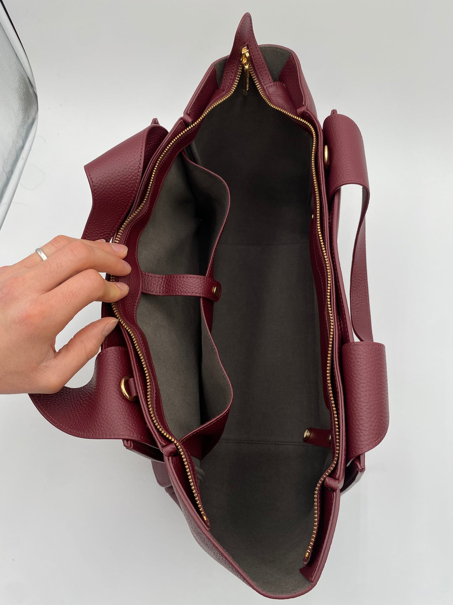 Cuyana Mila Satchel in Burgundy