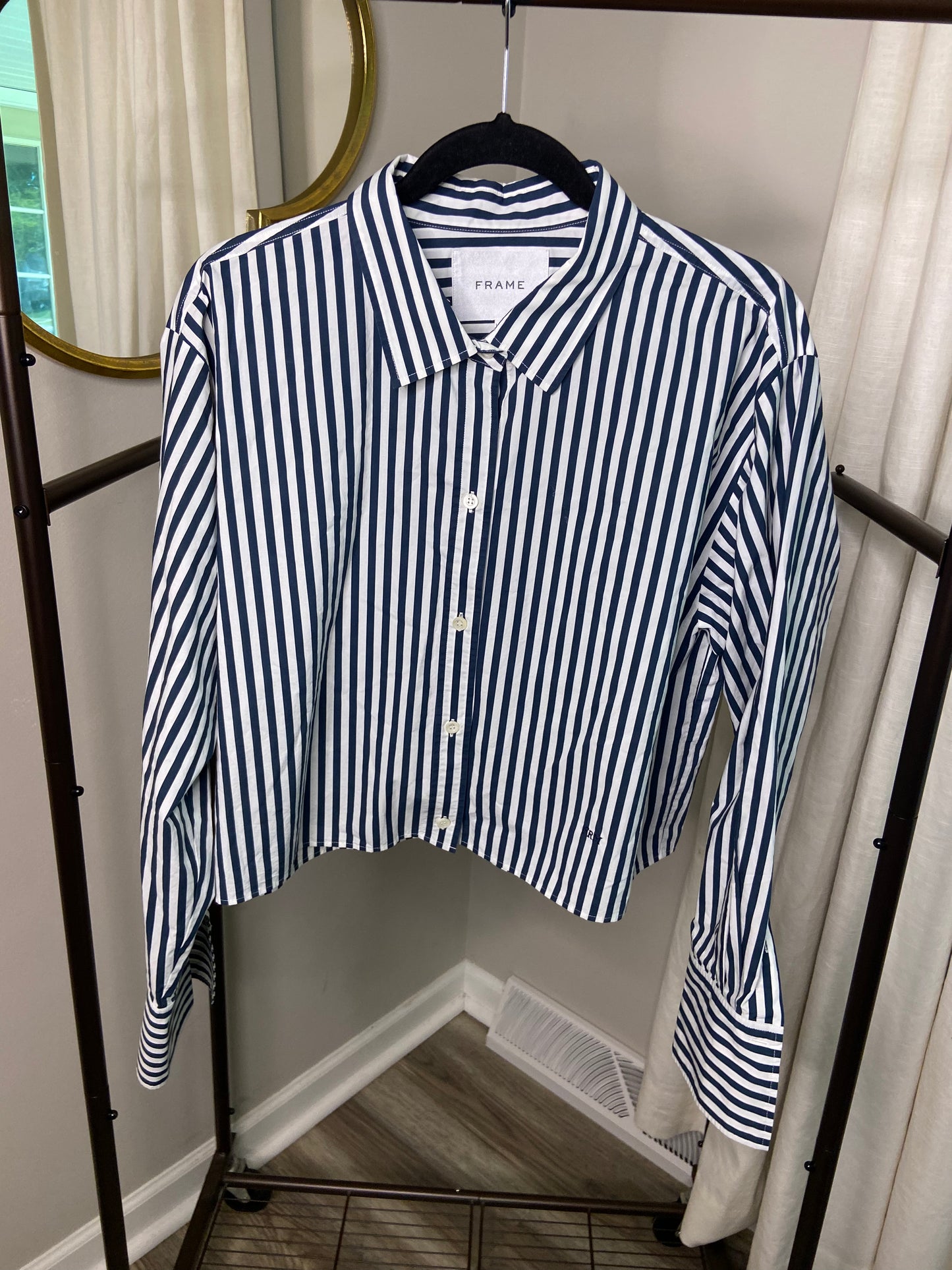 Frame Cutoff Oversized Shirt size L