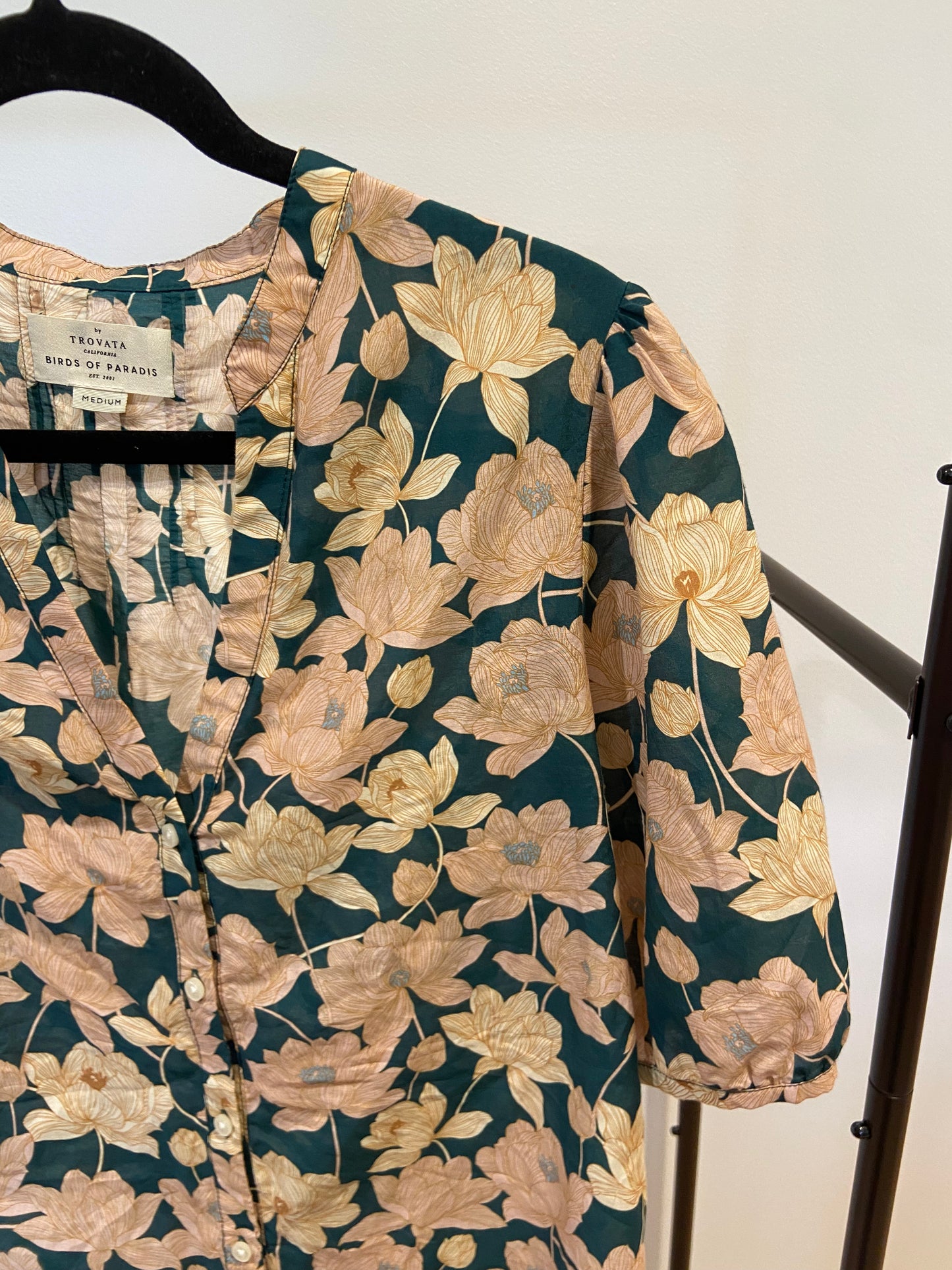Trovata Birds of Paradis Dakota Blouse Jasper Twilight size M